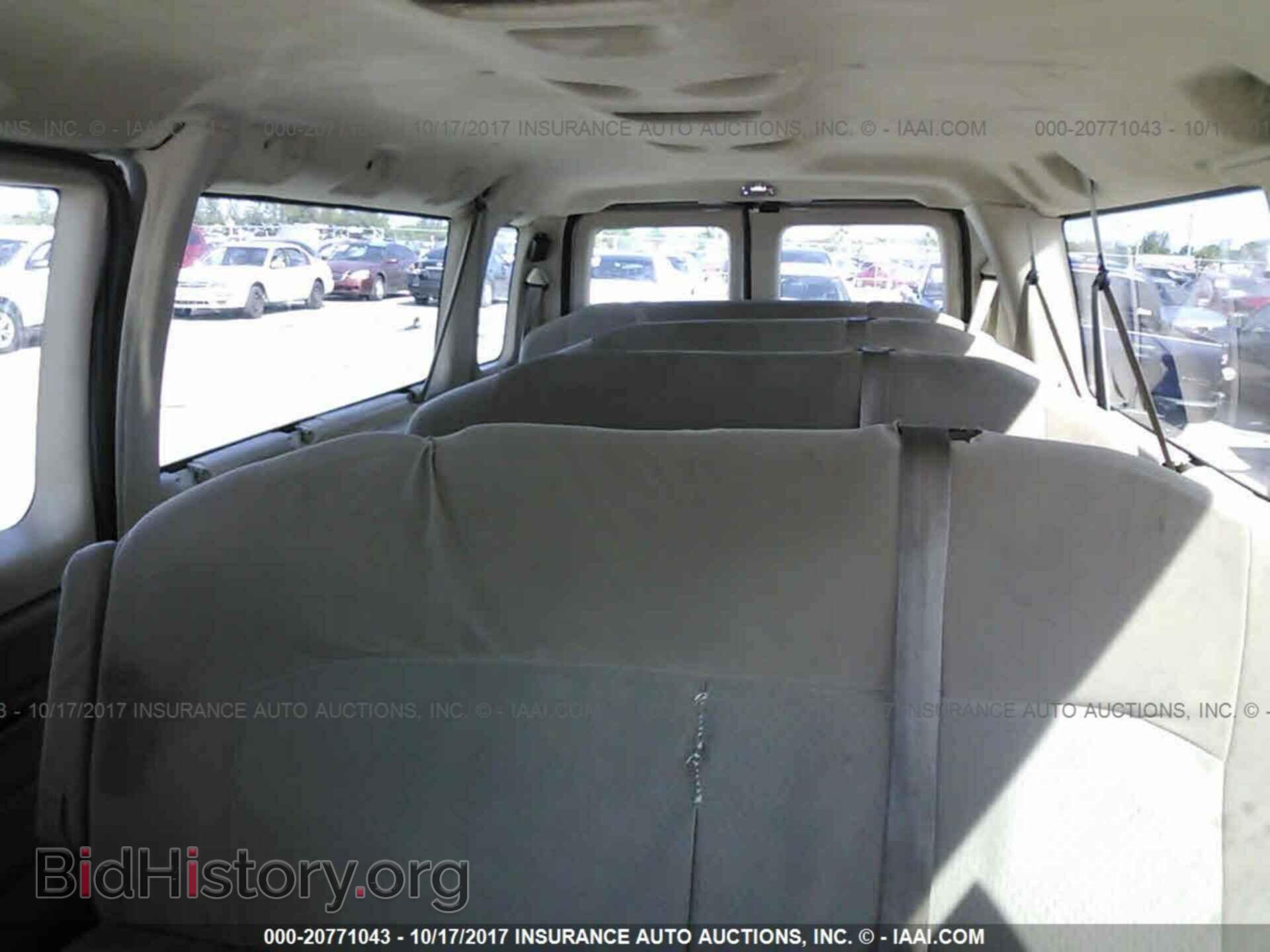 2011 Ford Econoline - VIN: 1FBSS3BL0BDA59383 - Фото 8