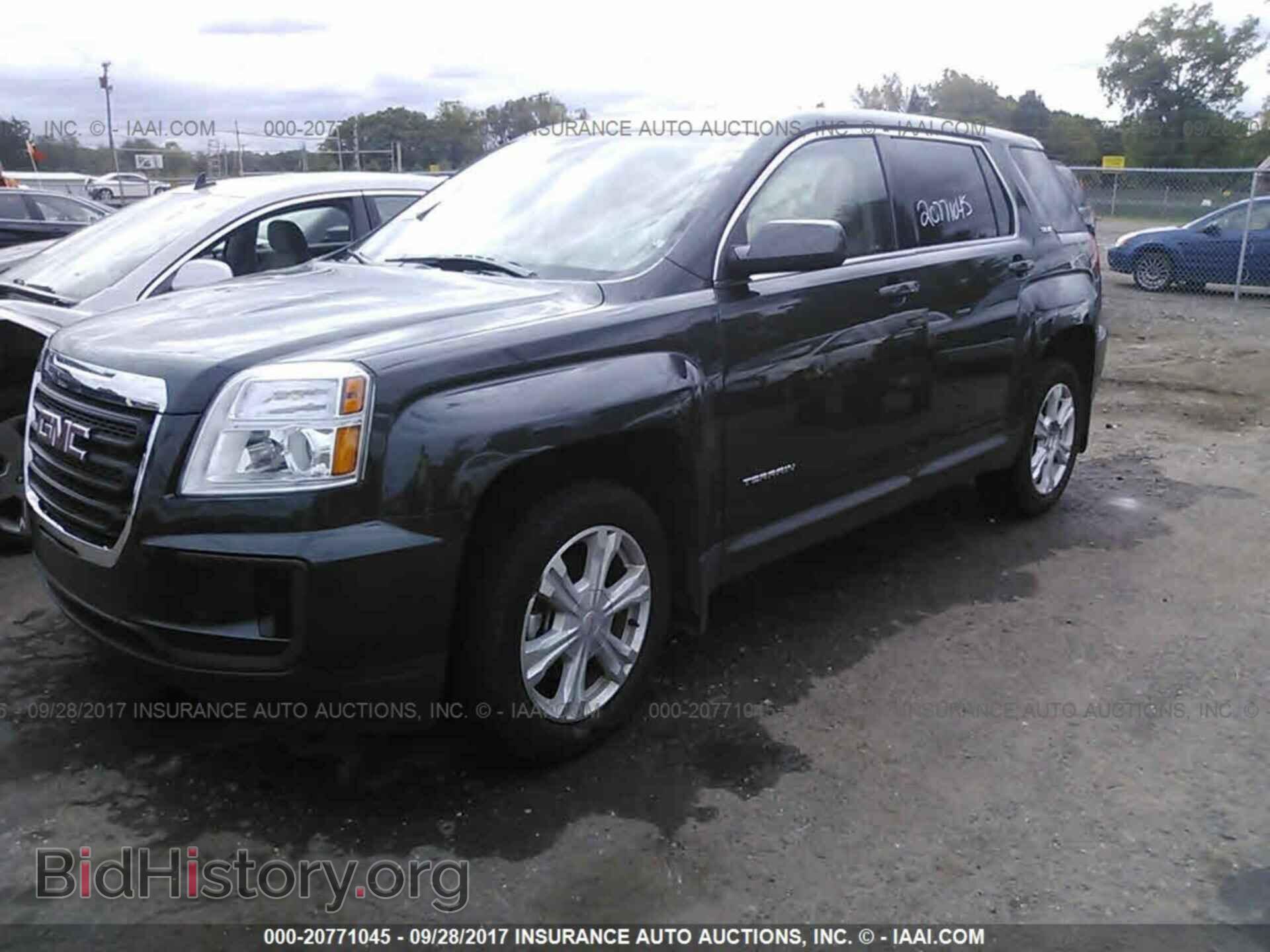 2017 Gmc Terrain - VIN: 2GKALMEK9H6115152 - Photo 2