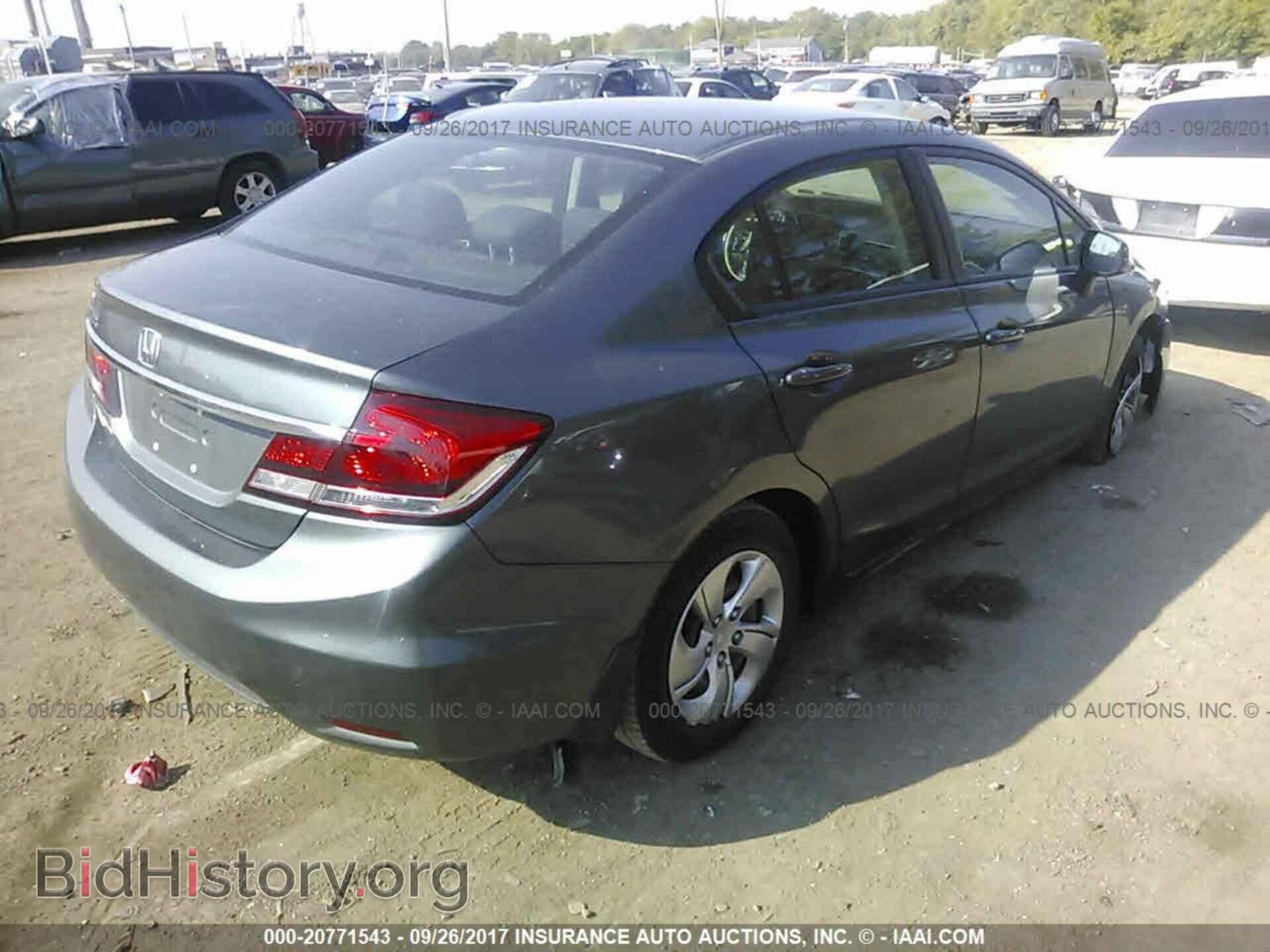 2013 Honda Civic - VIN: 19XFB2F55DE244792 - Photo 4