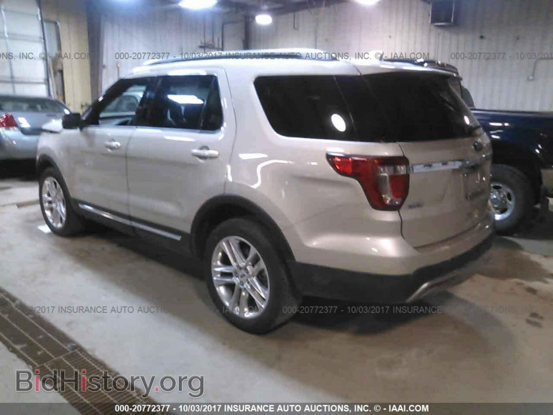 2017 Ford Explorer - VIN: 1FM5K8D80HGB31782 - Photo 3