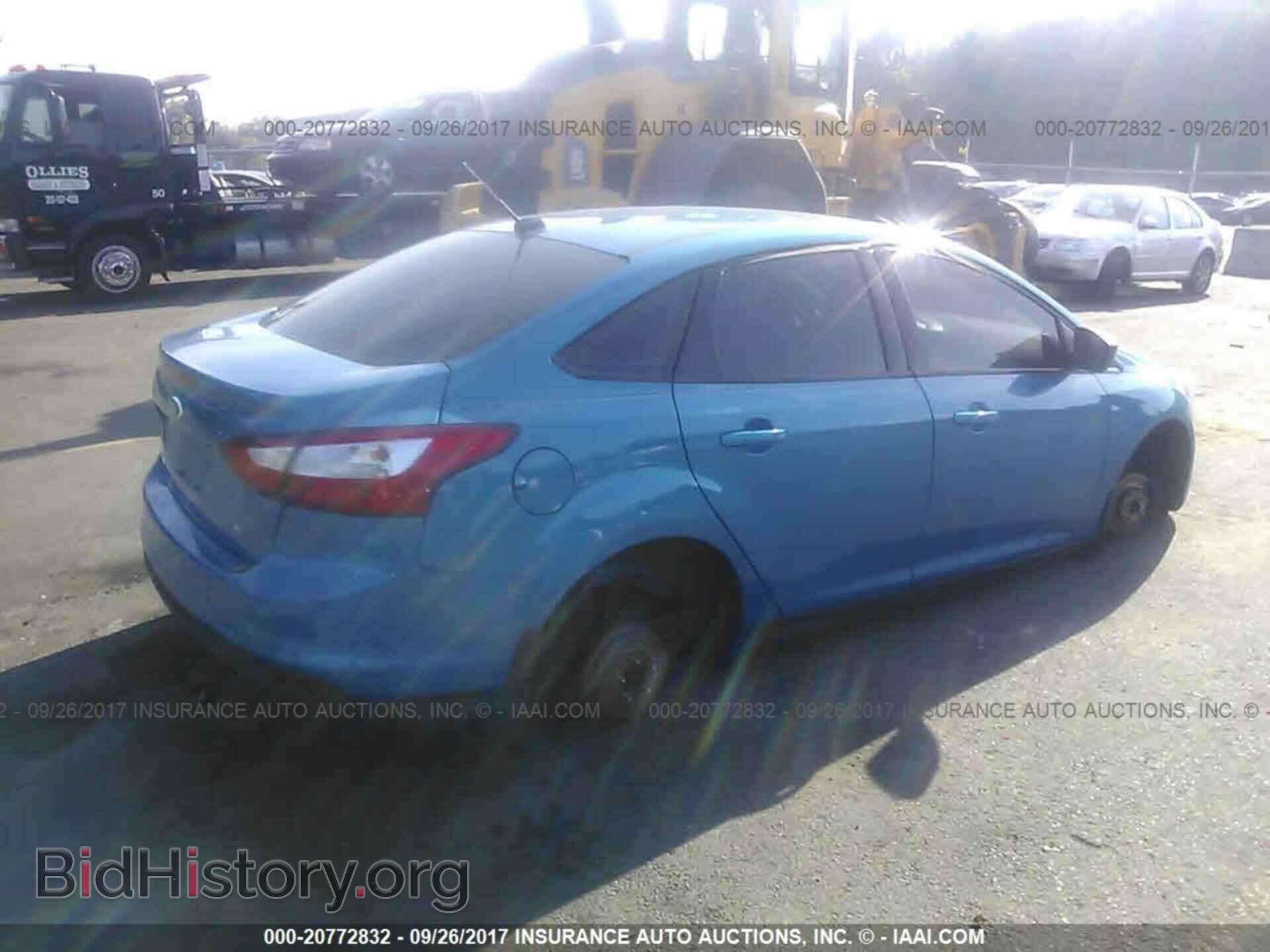 2012 Ford Focus - VIN: 1FAHP3F22CL220841 - Фото 4