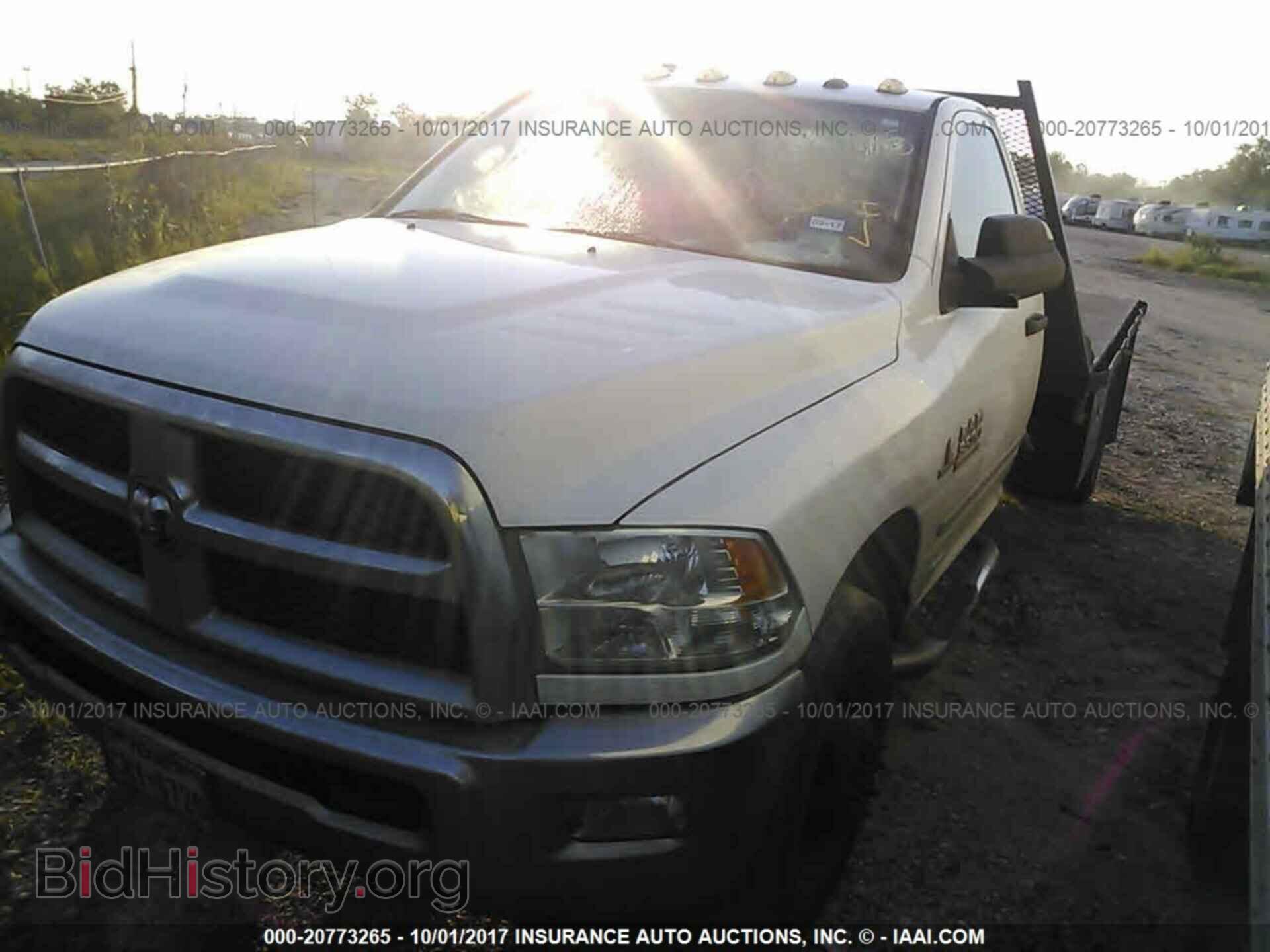 2013 Ram 3500 - VIN: 3C7WRSBL6DG537253 - Photo 2