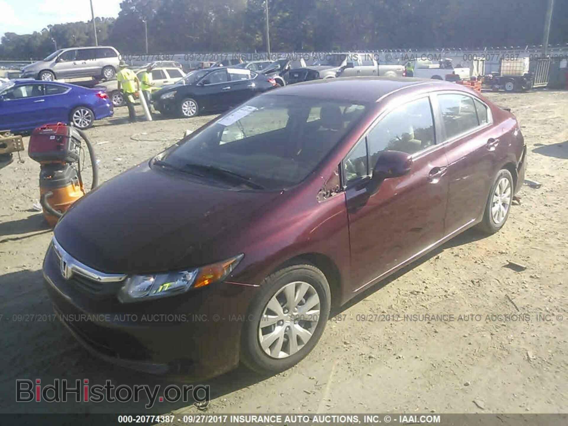 2012 Honda Civic - VIN: 19XFB2F59CE365646 - Photo 2