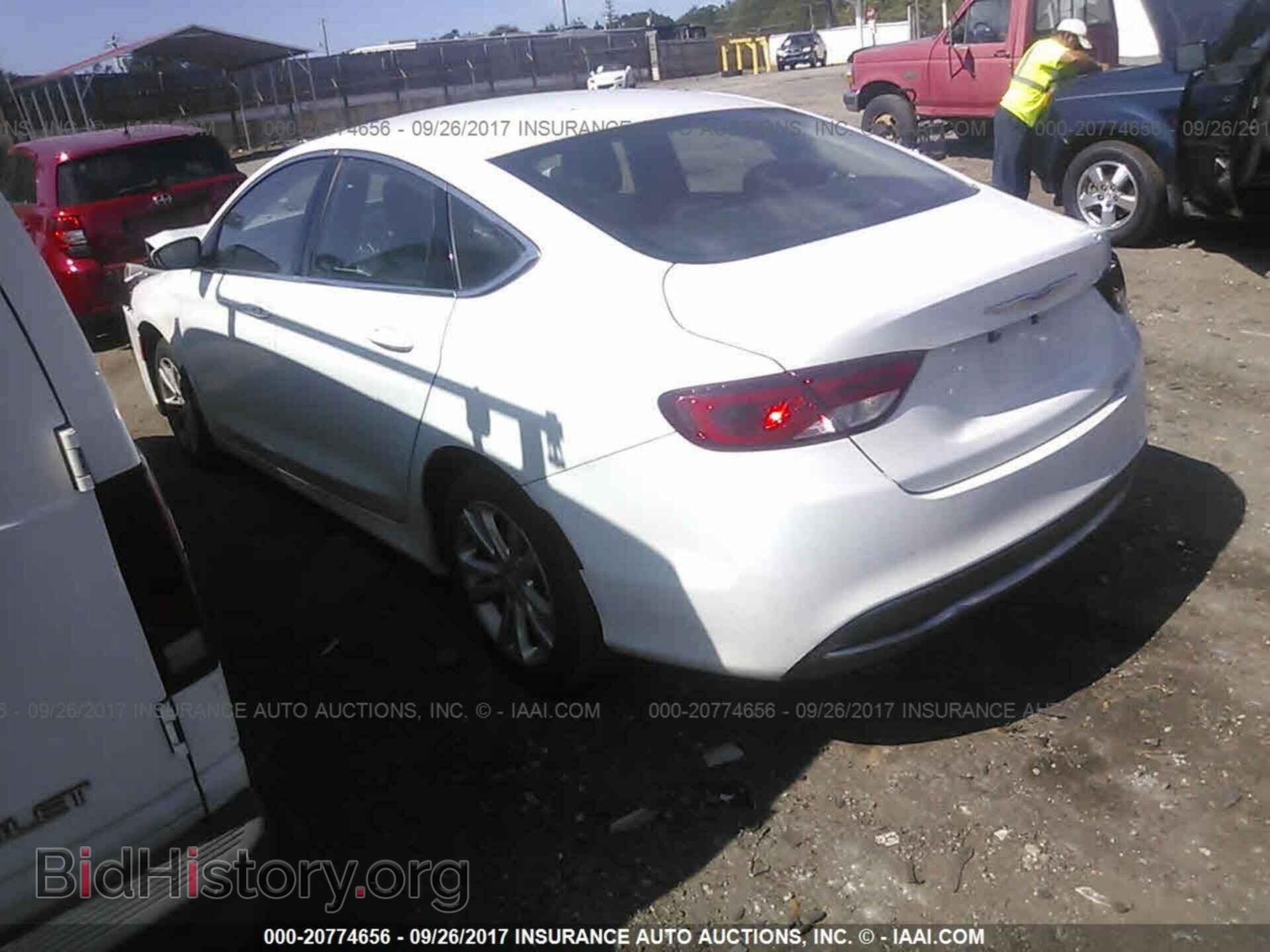 2015 Chrysler 200 - VIN: 1C3CCCAB5FN643398 - Фото 3