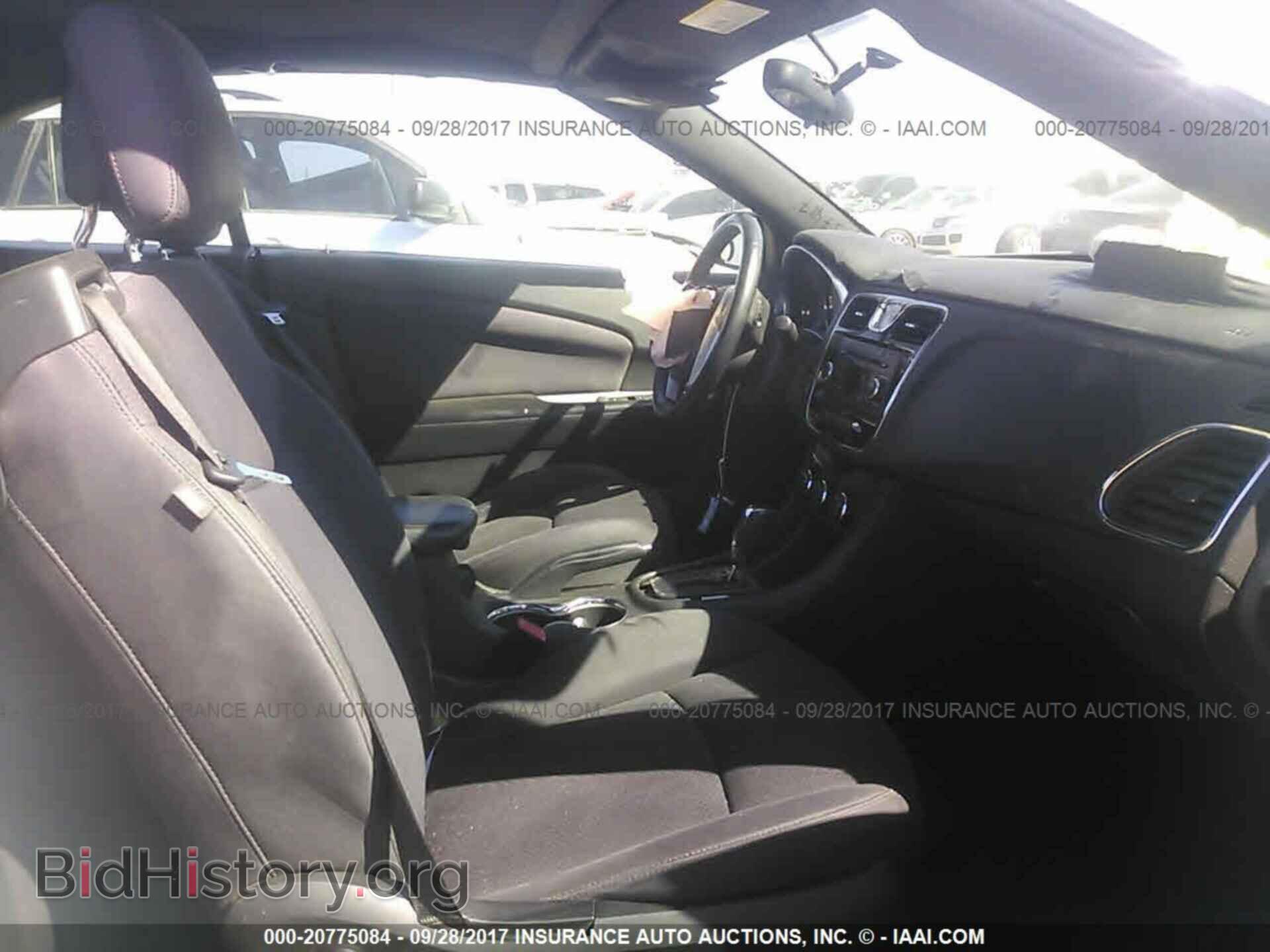2012 Chrysler 200 - VIN: 1C3BCBEG3CN281482 - Photo 5