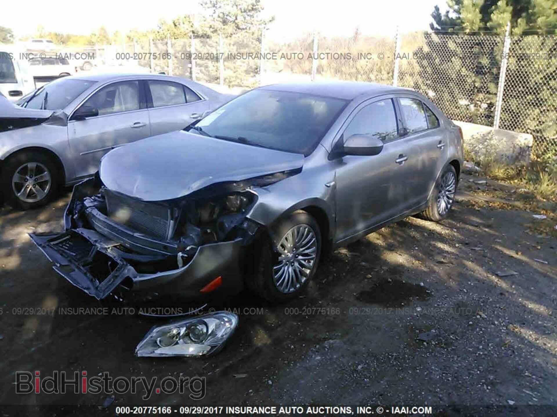2012 Suzuki Kizashi - VIN: JS2RF9A36C6101313 - Фото 2