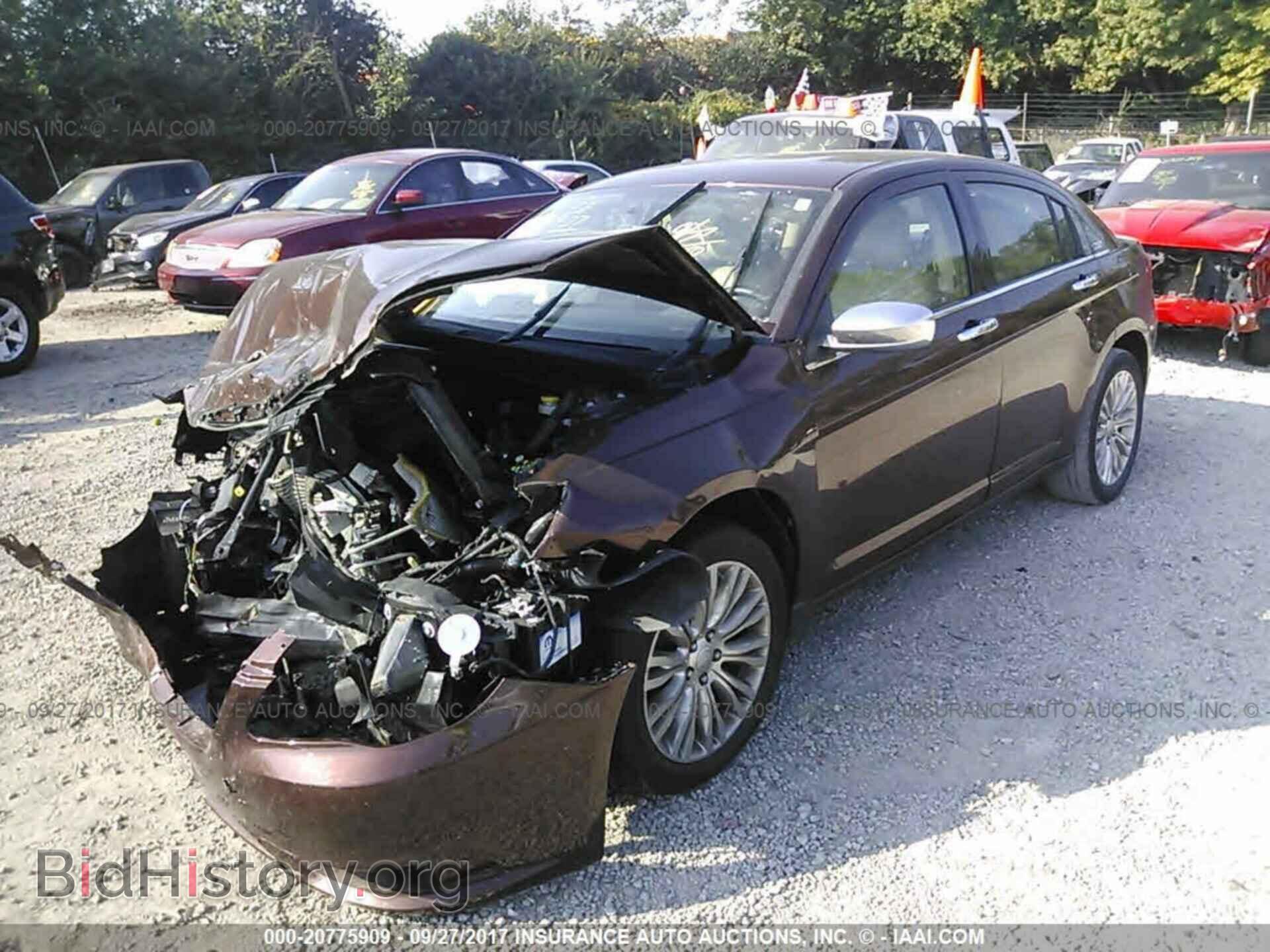 2012 Chrysler 200 - VIN: 1C3CCBCB4CN178812 - Фото 2