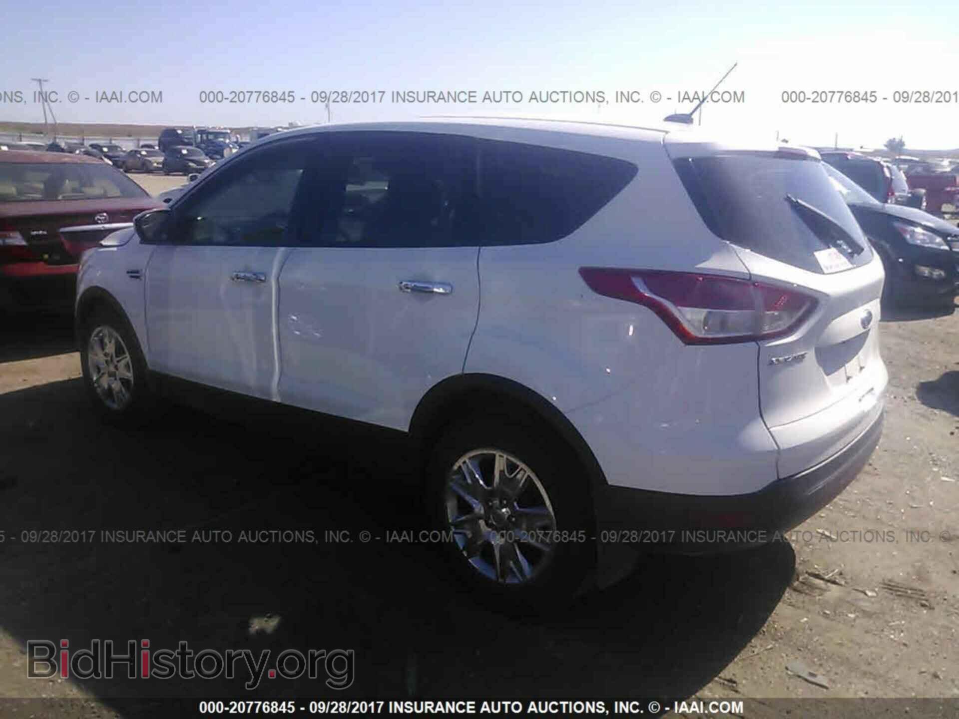 2014 Ford Escape - VIN: 1FMCU0F76EUD08842 - Photo 3