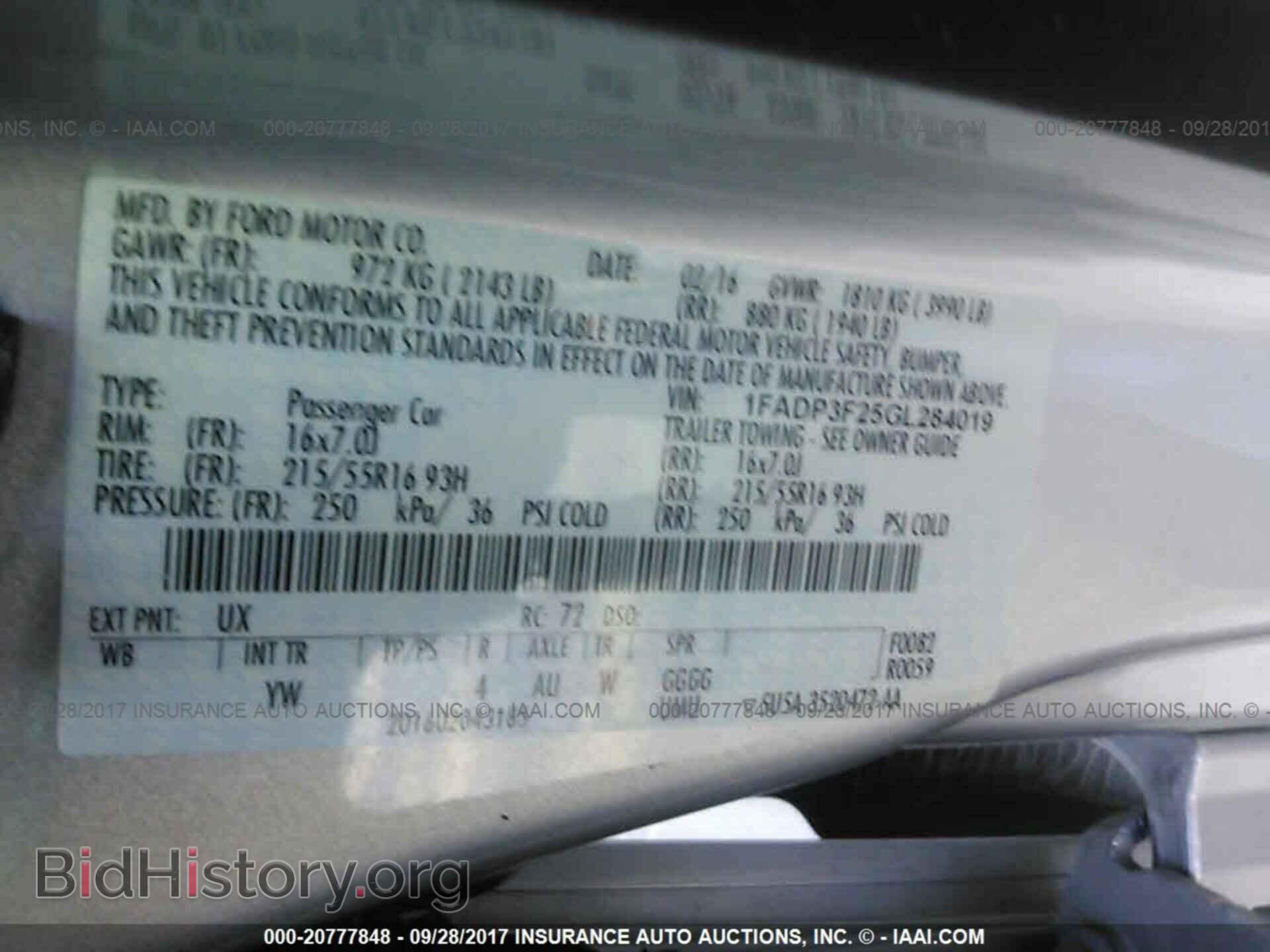 2016 Ford Focus - VIN: 1FADP3F25GL284019 - Photo 9