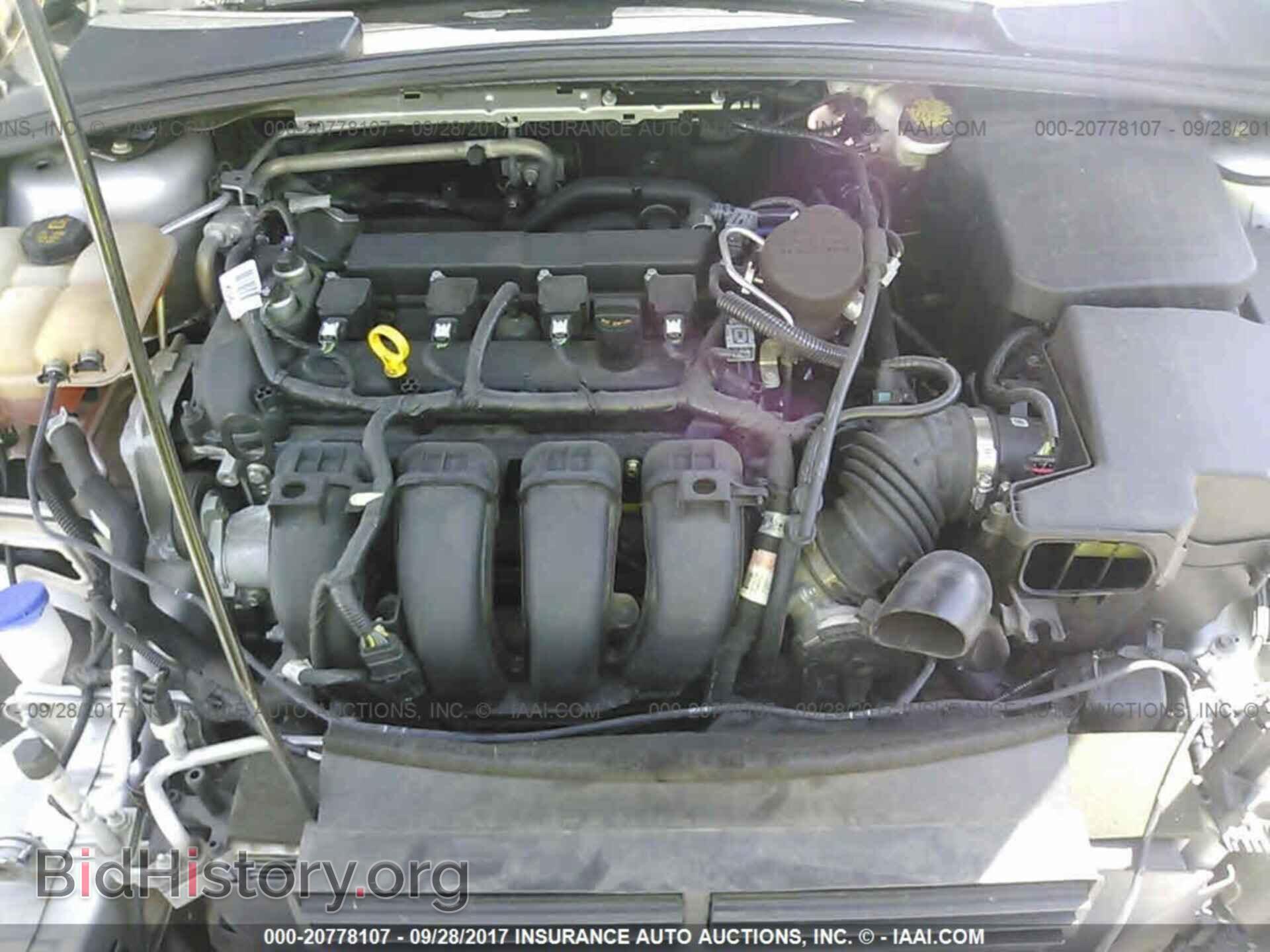 2016 Ford Focus - VIN: 1FADP3F29GL294522 - Photo 10