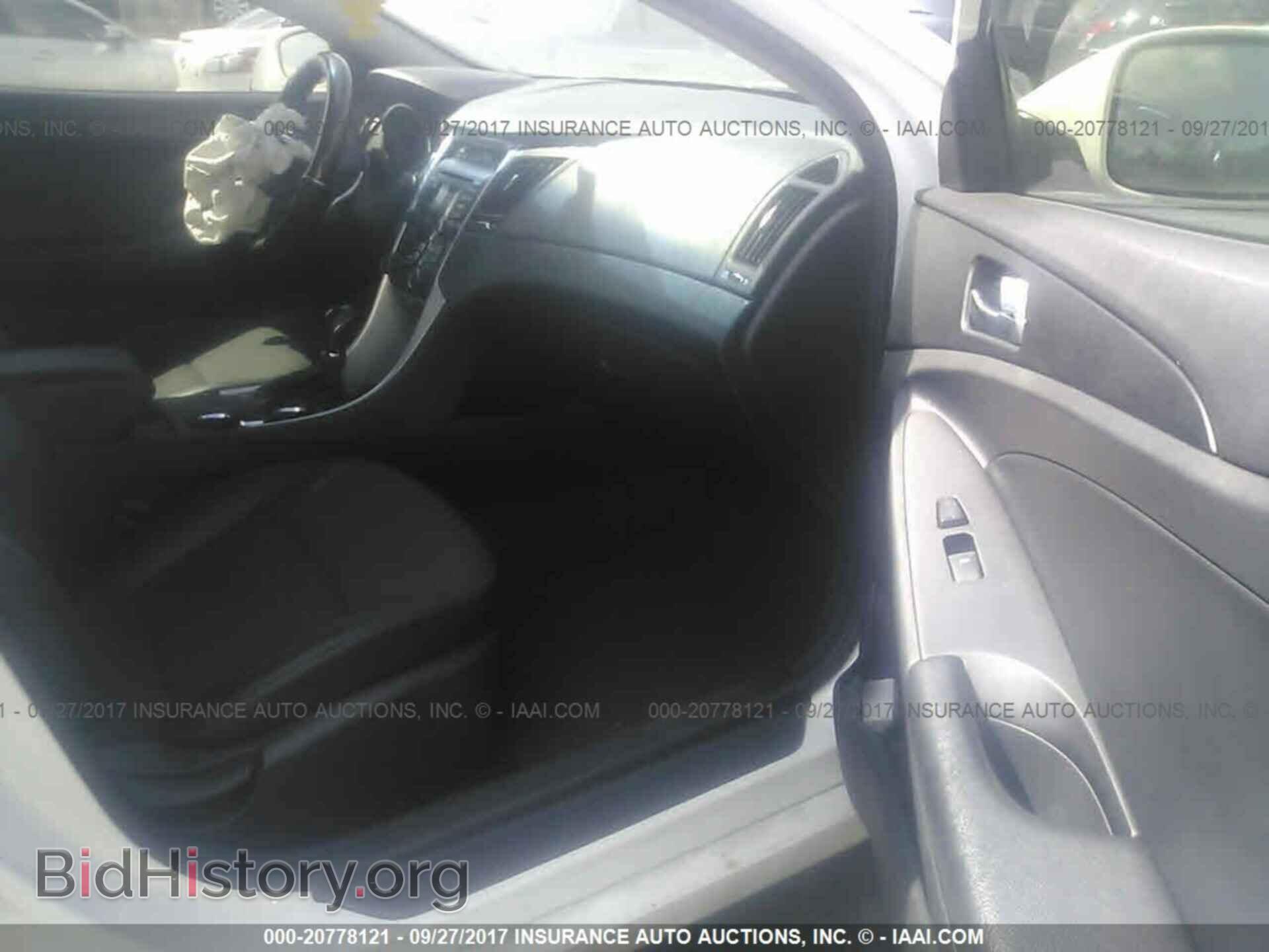 2012 Hyundai Sonata - VIN: 5NPEC4AB2CH446467 - Photo 5