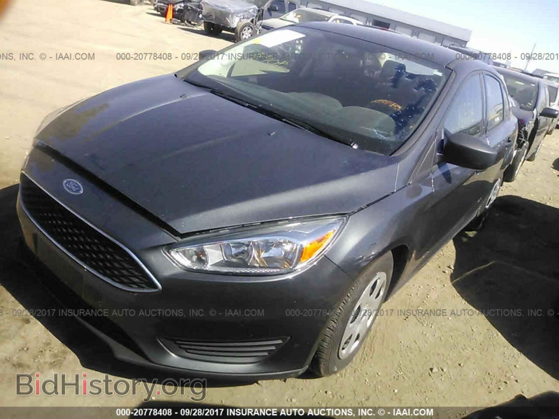 2016 Ford Focus - VIN: 1FADP3E22GL358823 - Photo 2