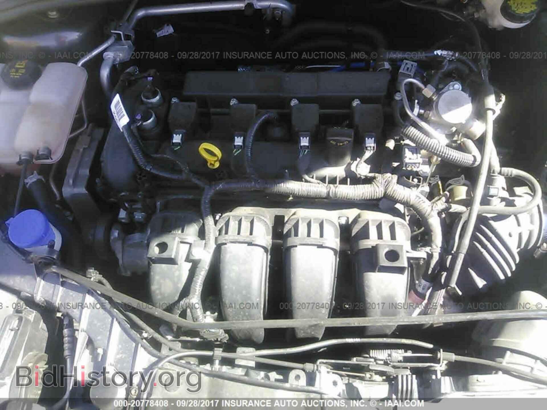 2016 Ford Focus - VIN: 1FADP3E22GL358823 - Photo 10