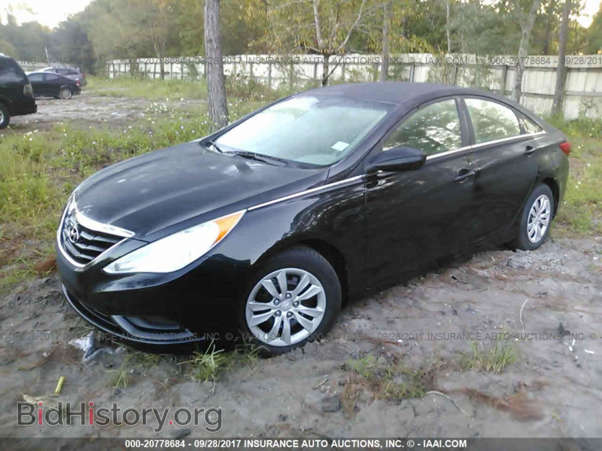 2012 Hyundai Sonata - VIN: 5NPEB4AC2CH478749 - Фото 2