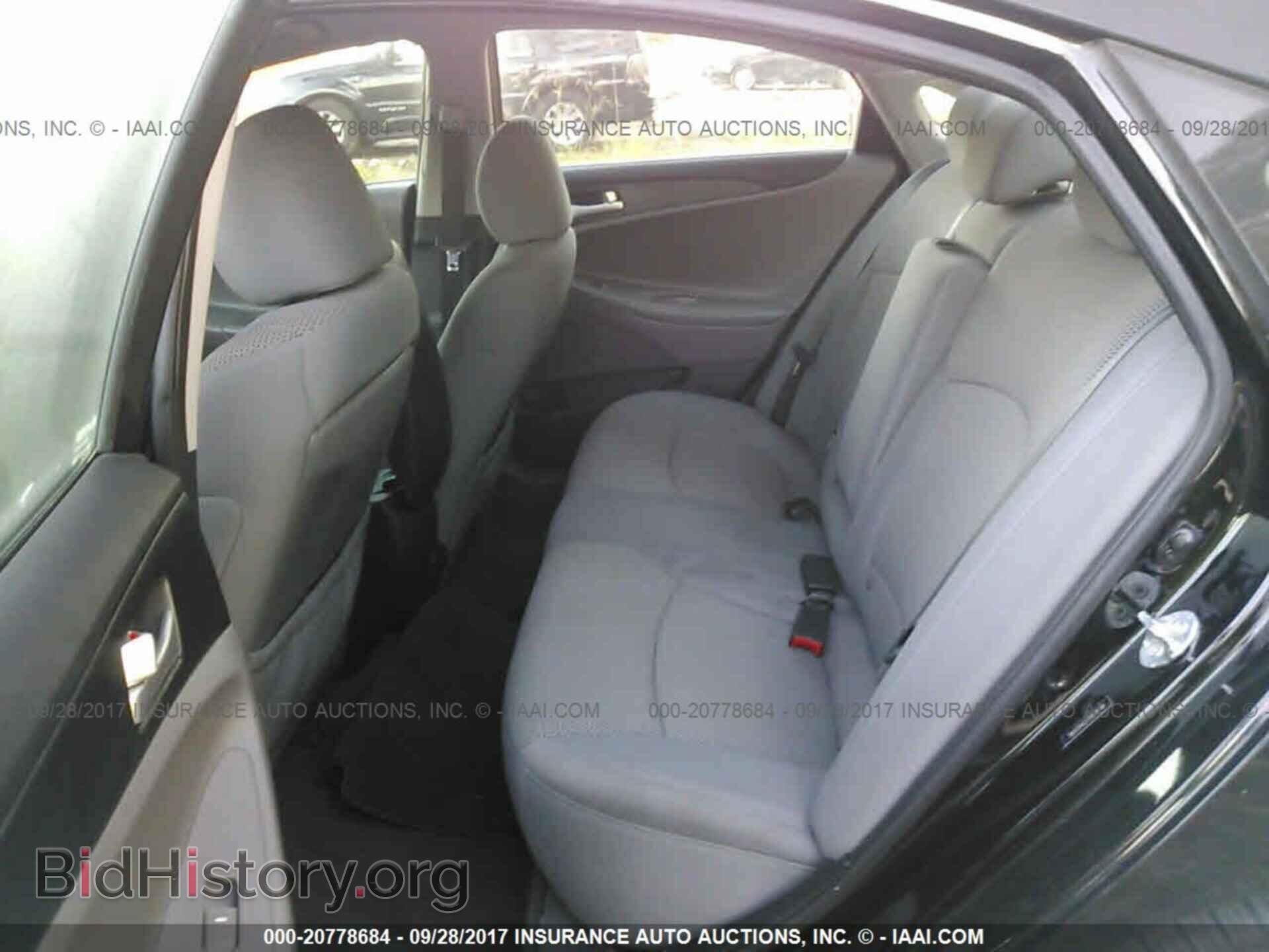 2012 Hyundai Sonata - VIN: 5NPEB4AC2CH478749 - Фото 8