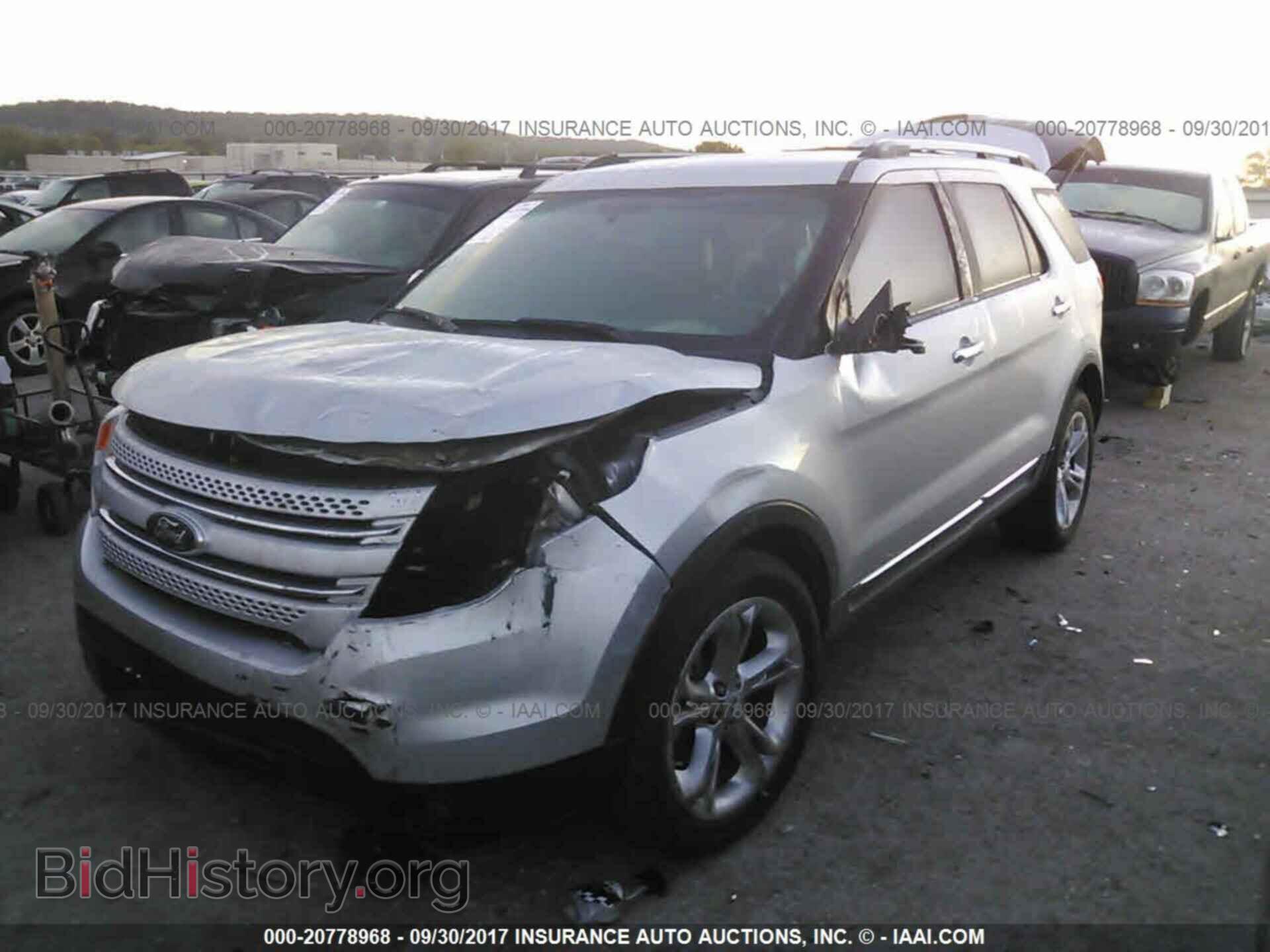2014 Ford Explorer - VIN: 1FM5K8F81EGC08992 - Фото 2