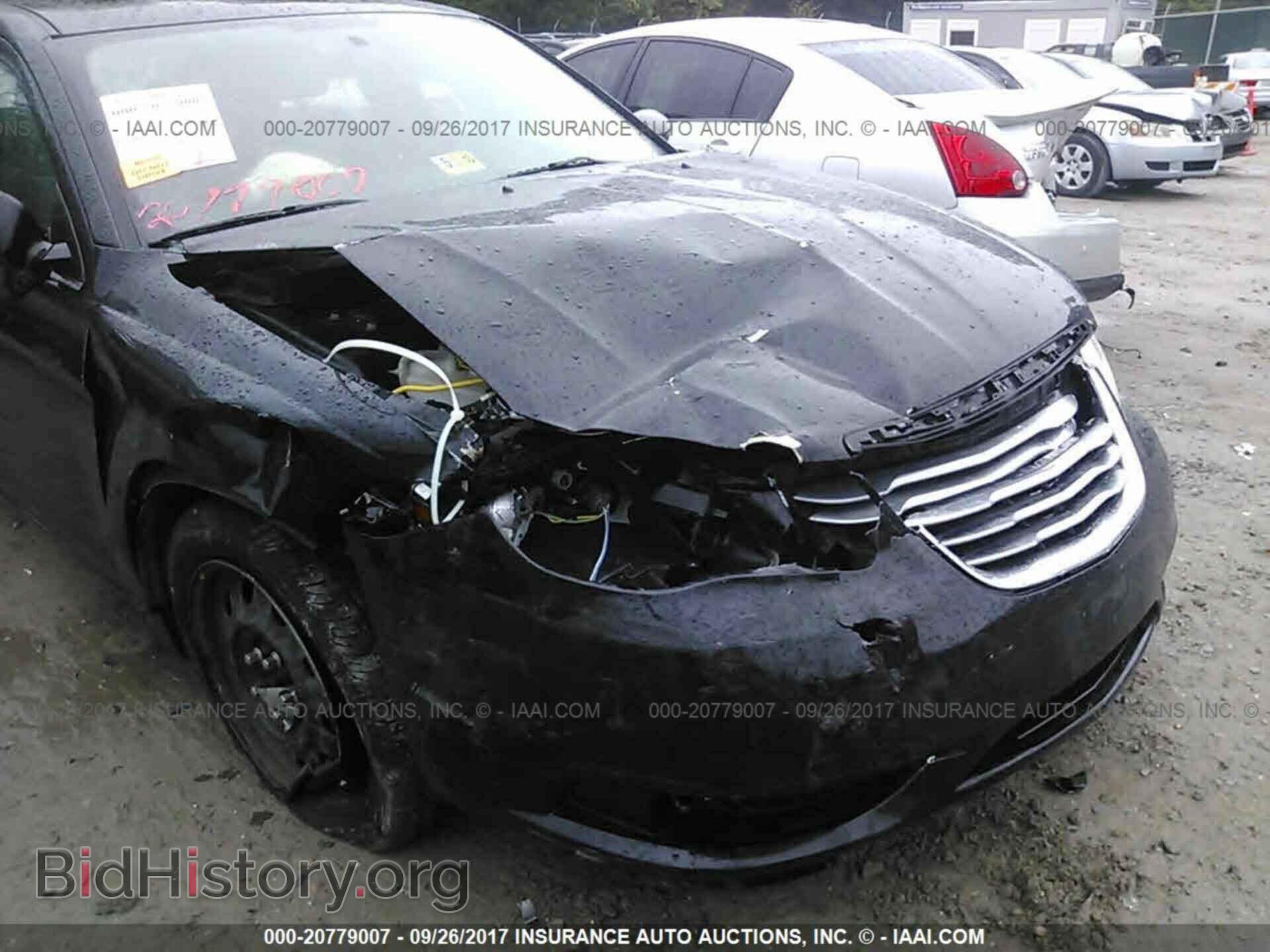 2014 Chrysler 200 - VIN: 1C3CCBAB2EN123944 - Photo 6