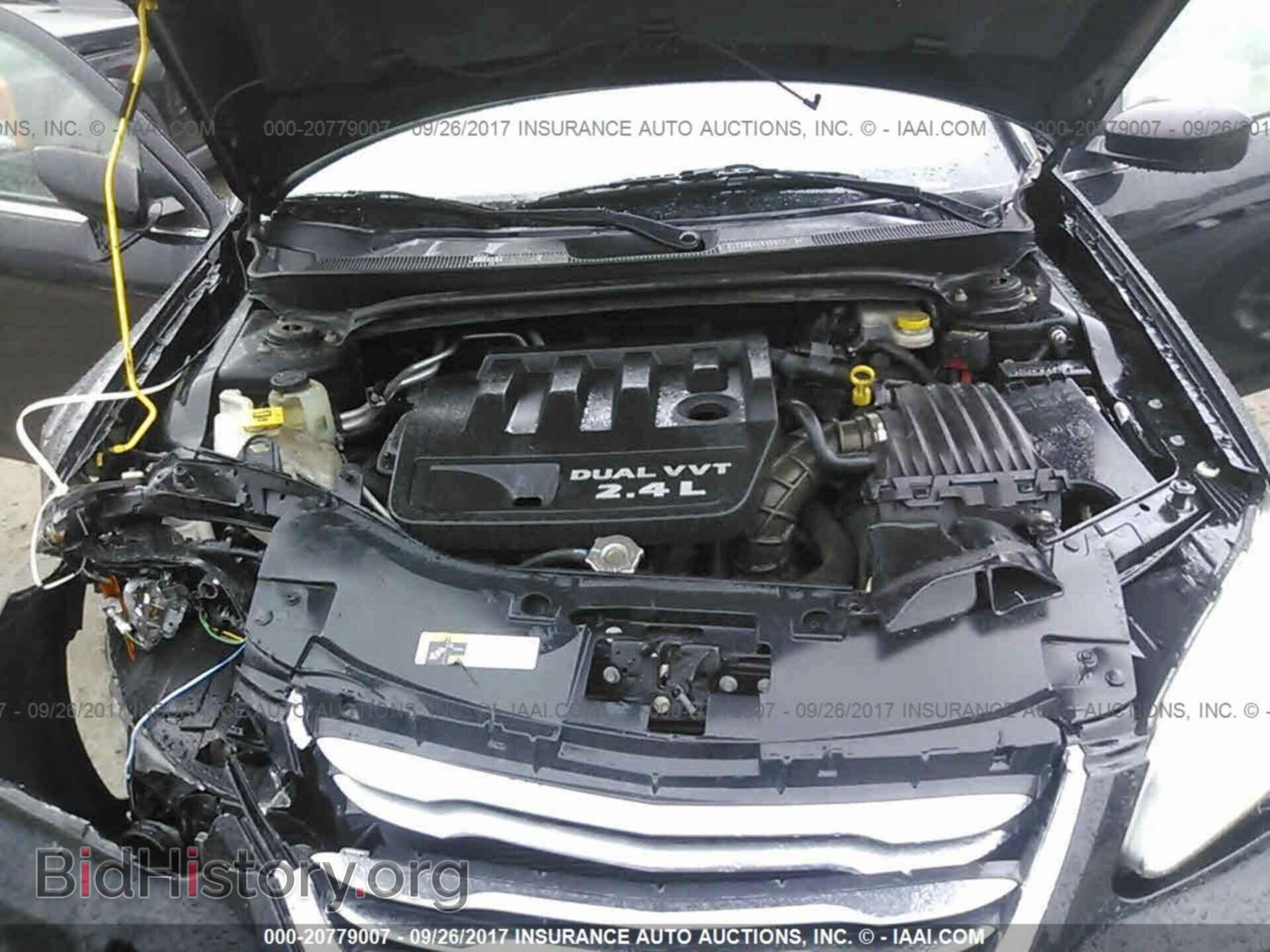 2014 Chrysler 200 - VIN: 1C3CCBAB2EN123944 - Photo 10