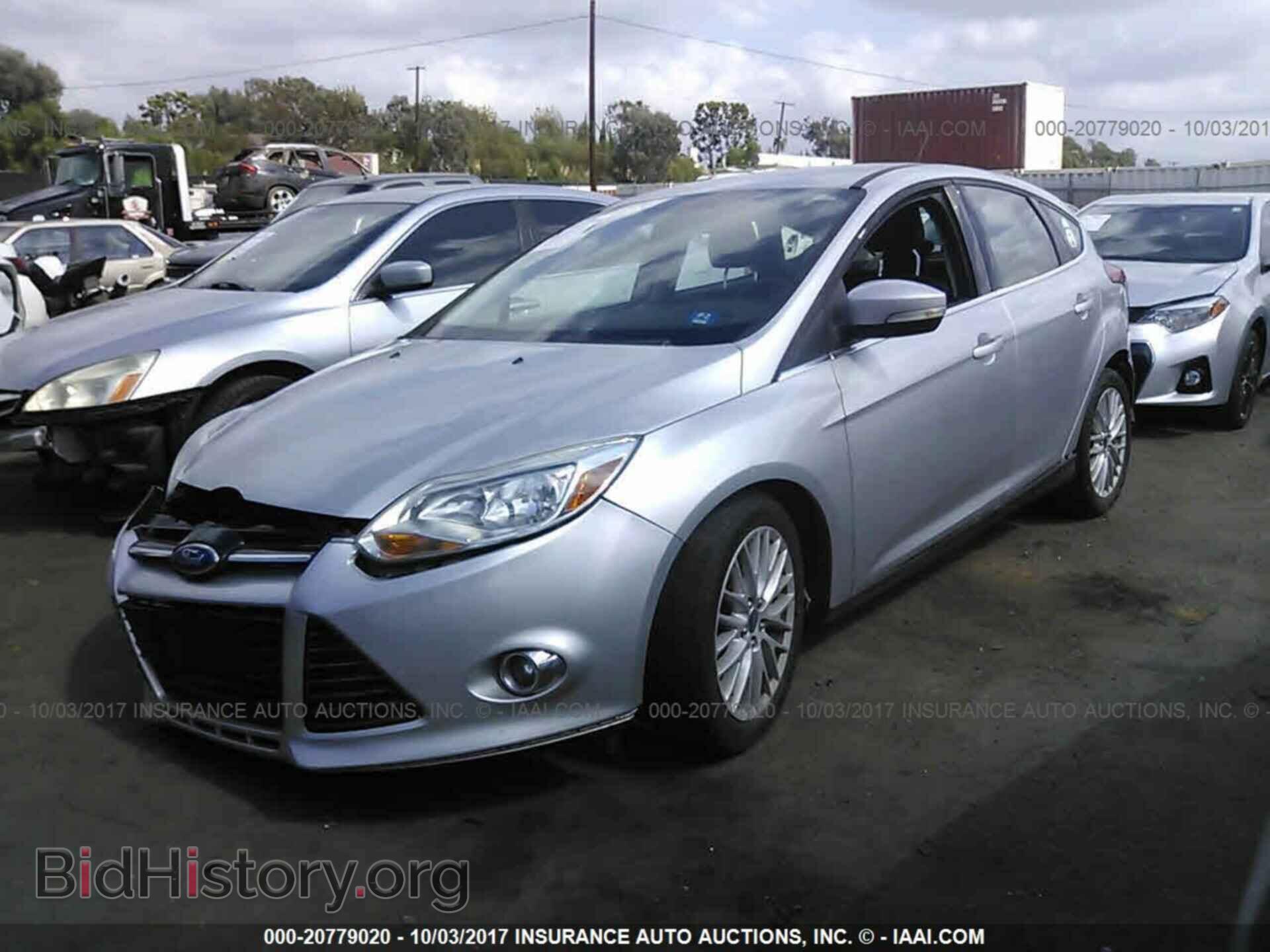 2012 Ford Focus - VIN: 1FAHP3M29CL185010 - Photo 2