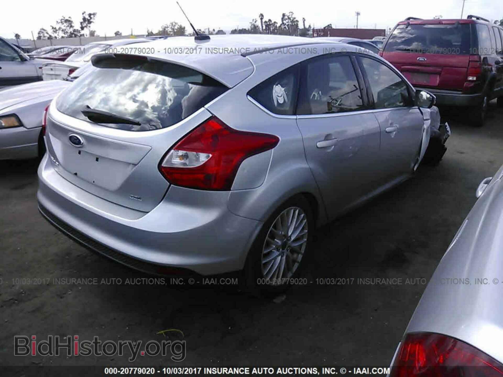 2012 Ford Focus - VIN: 1FAHP3M29CL185010 - Photo 4