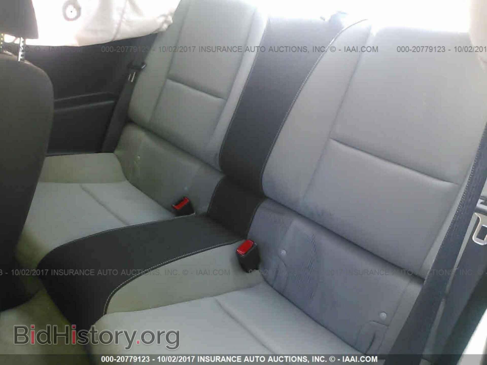 2011 Chevrolet Camaro - VIN: 2G1FB1ED2B9100852 - Фото 8