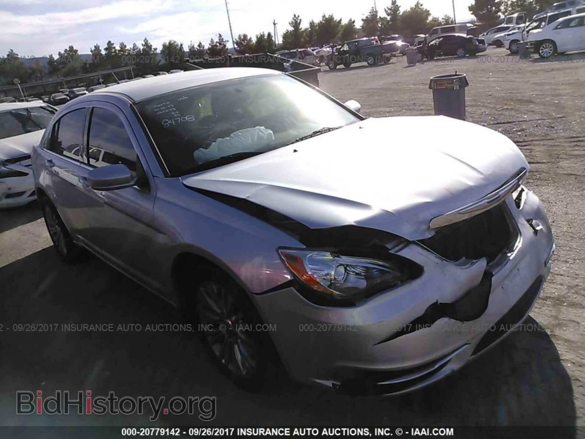 Photo 1C3CCBAB2CN104503 - Chrysler 200 2012
