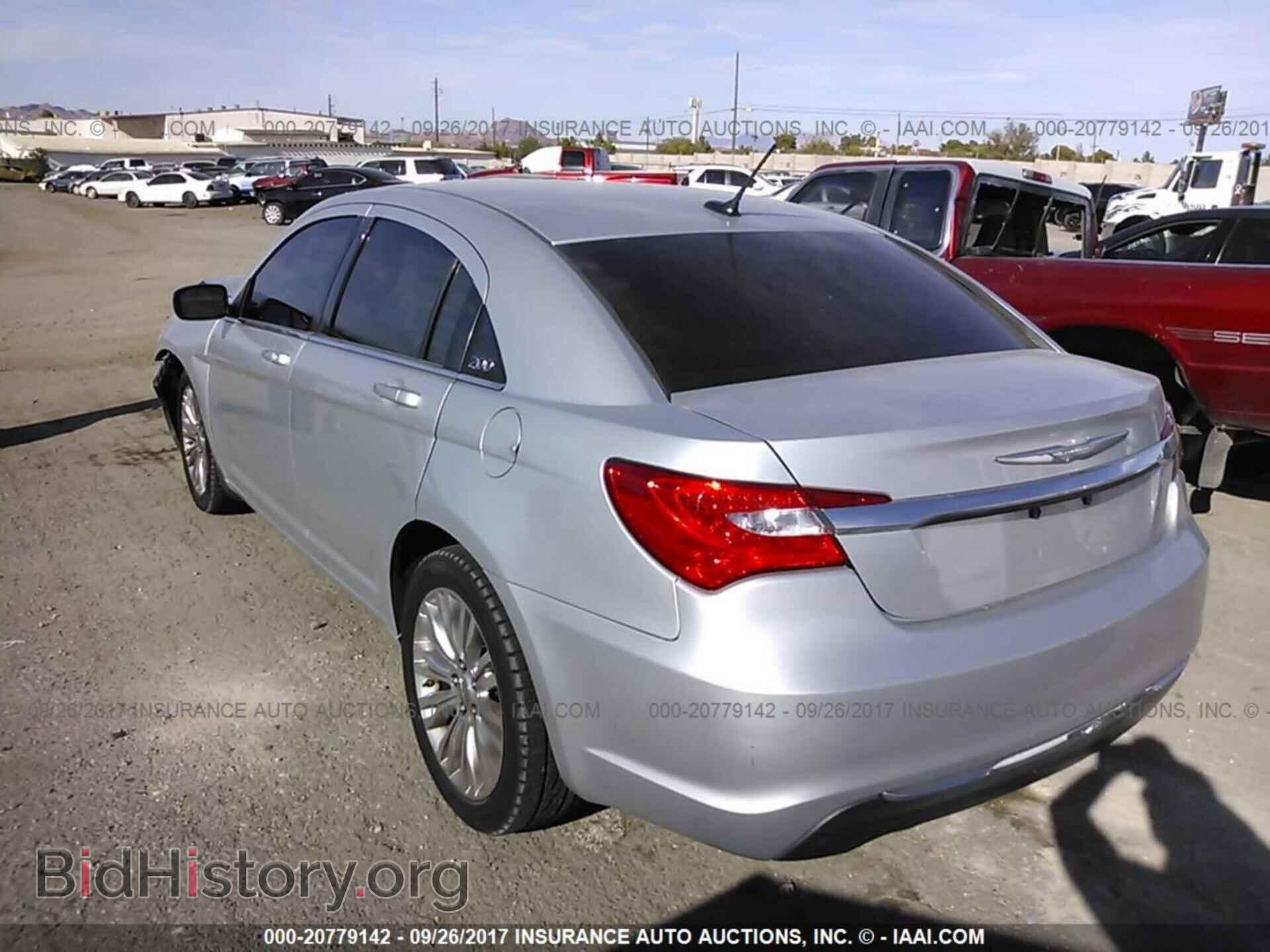 2012 Chrysler 200 - VIN: 1C3CCBAB2CN104503 - Фото 3