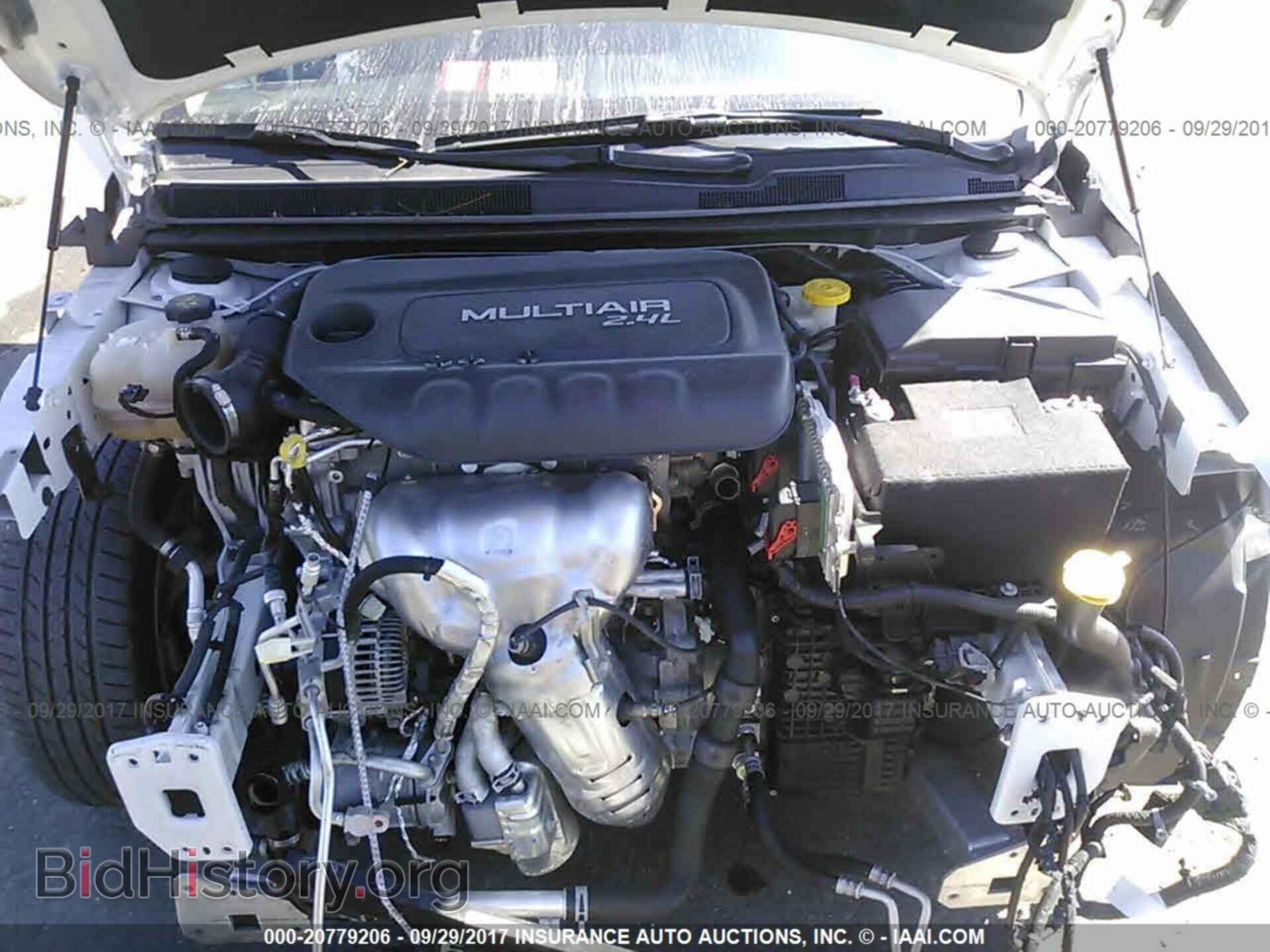 2015 Chrysler 200 - VIN: 1C3CCCAB9FN662097 - Photo 10