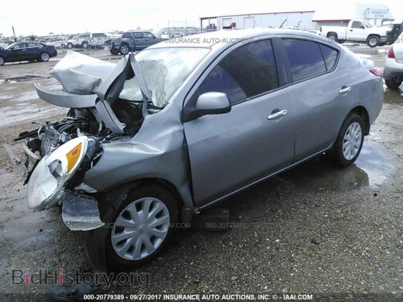 2013 Nissan VERSA (VIN 3N1CN7APXDL887833) — фото 2 из 10