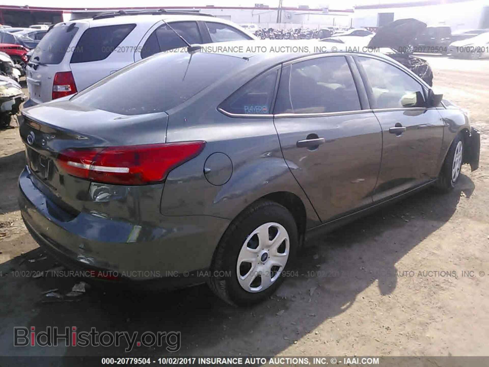 2017 Ford Focus - VIN: 1FADP3E20HL299143 - Фото 4
