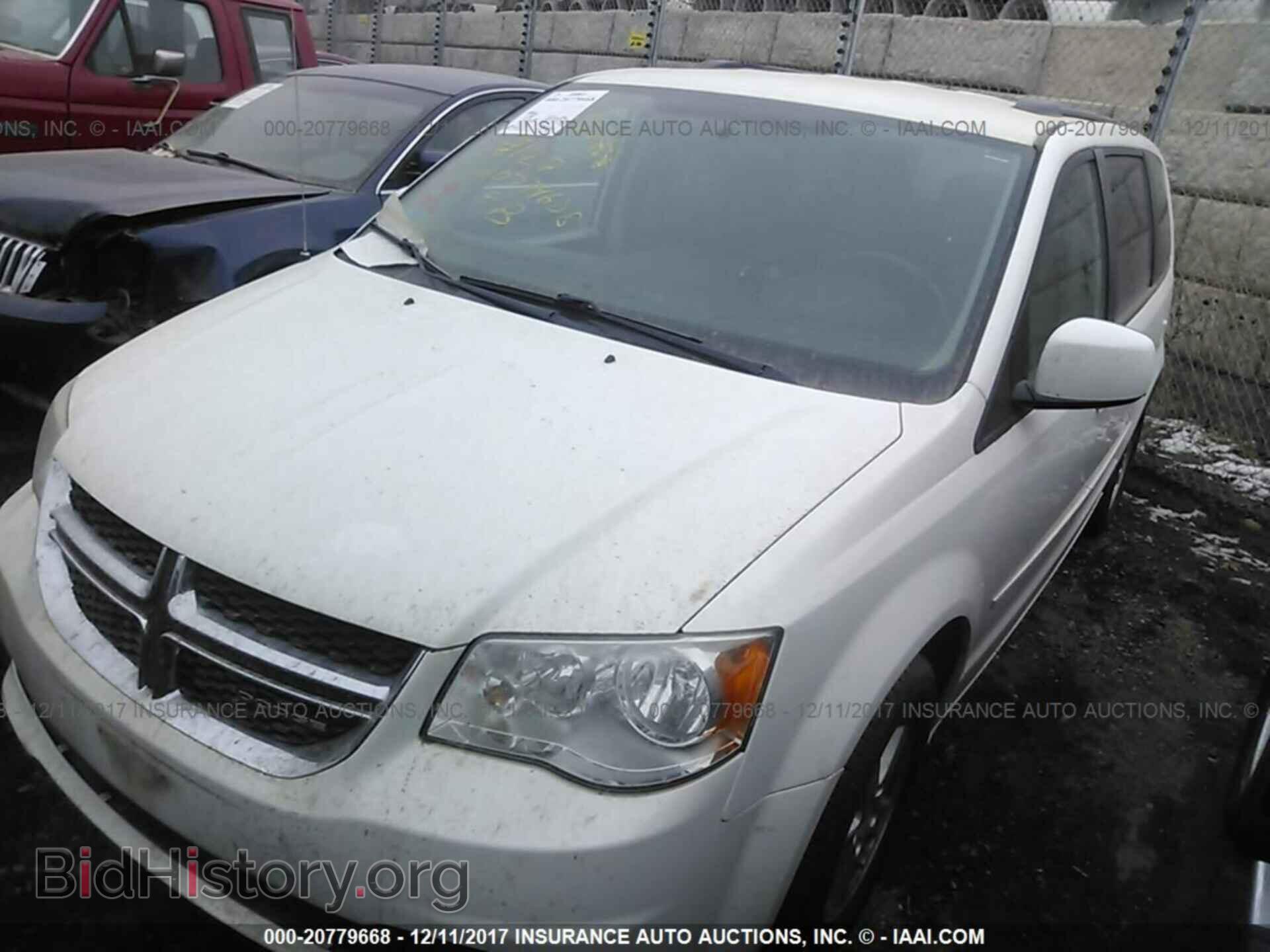 2011 Dodge Grand caravan - VIN: 2D4RN3DG2BR731042 - Photo 2