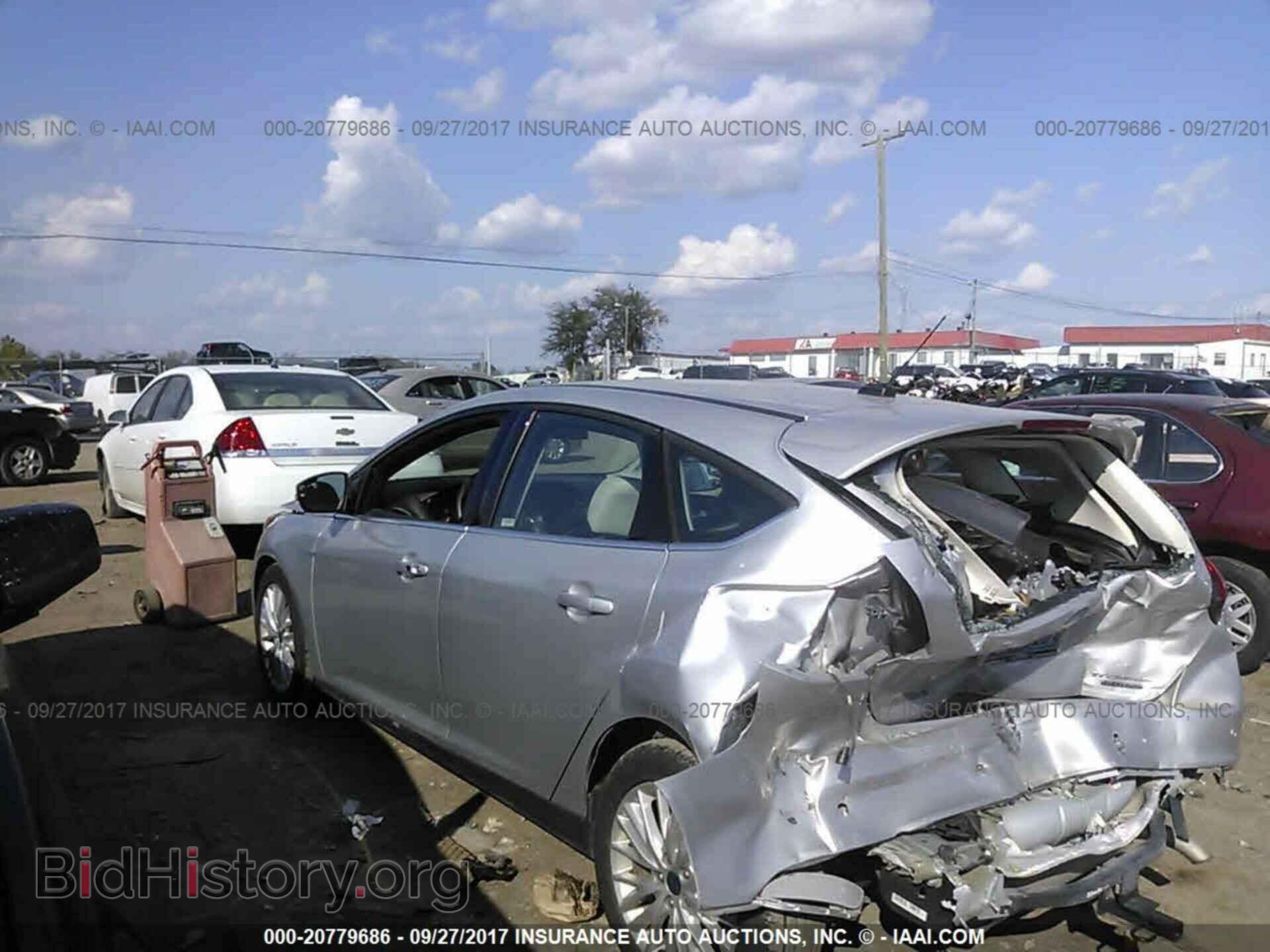 2016 Ford Focus - VIN: 1FADP3N2XGL299360 - Фото 3