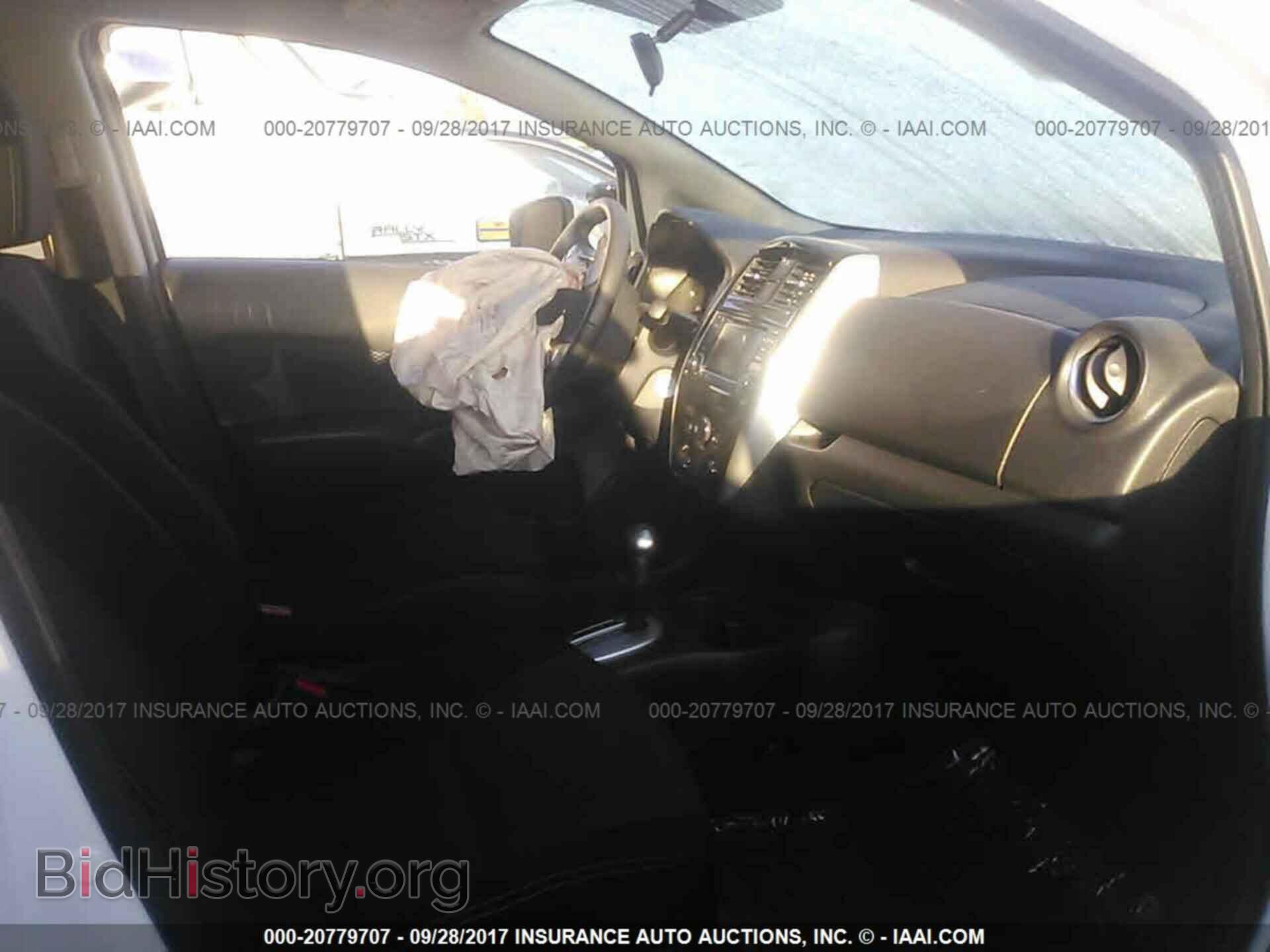 2016 Nissan Versa note - VIN: 3N1CE2CP4GL368152 - Фото 5