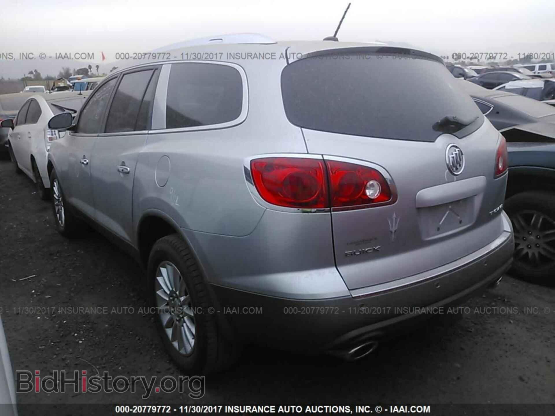 2012 Buick Enclave - VIN: 5GAKRCED6CJ373376 - Фото 3