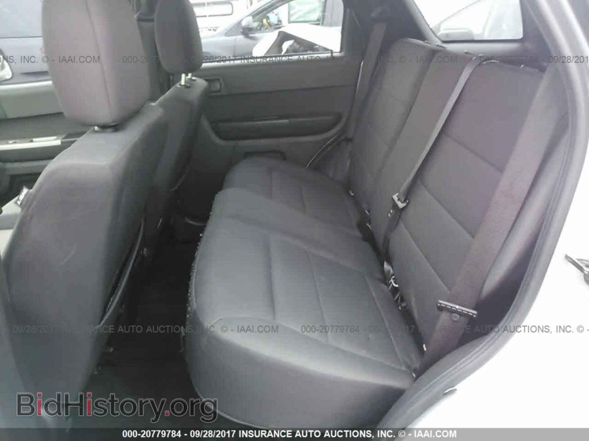 2012 Ford Escape - VIN: 1FMCU0D7XCKC42761 - Фото 8
