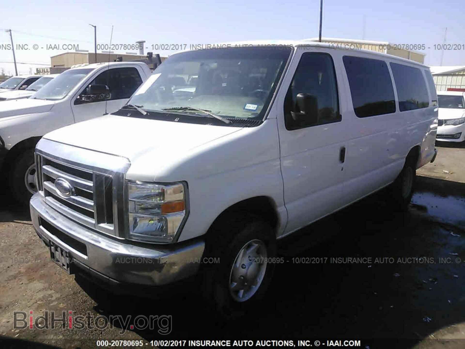 2013 Ford Econoline - VIN: 1FBSS3BL3DDB34029 - Photo 2