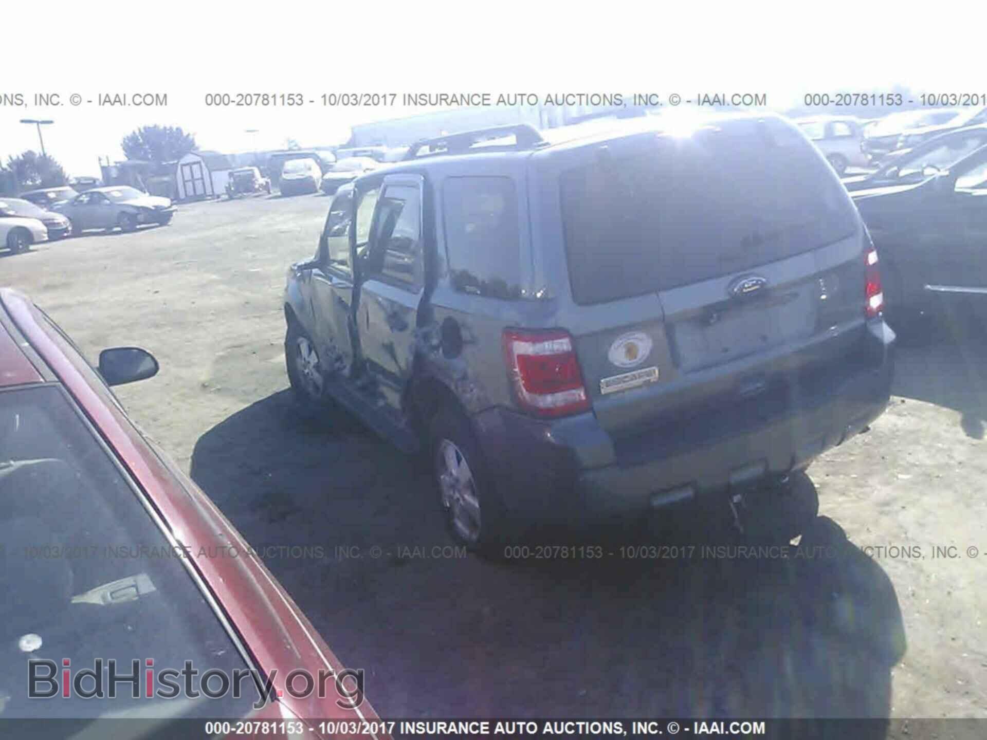 2011 Ford Escape - VIN: 1FMCU0D79BKB50801 - Photo 3
