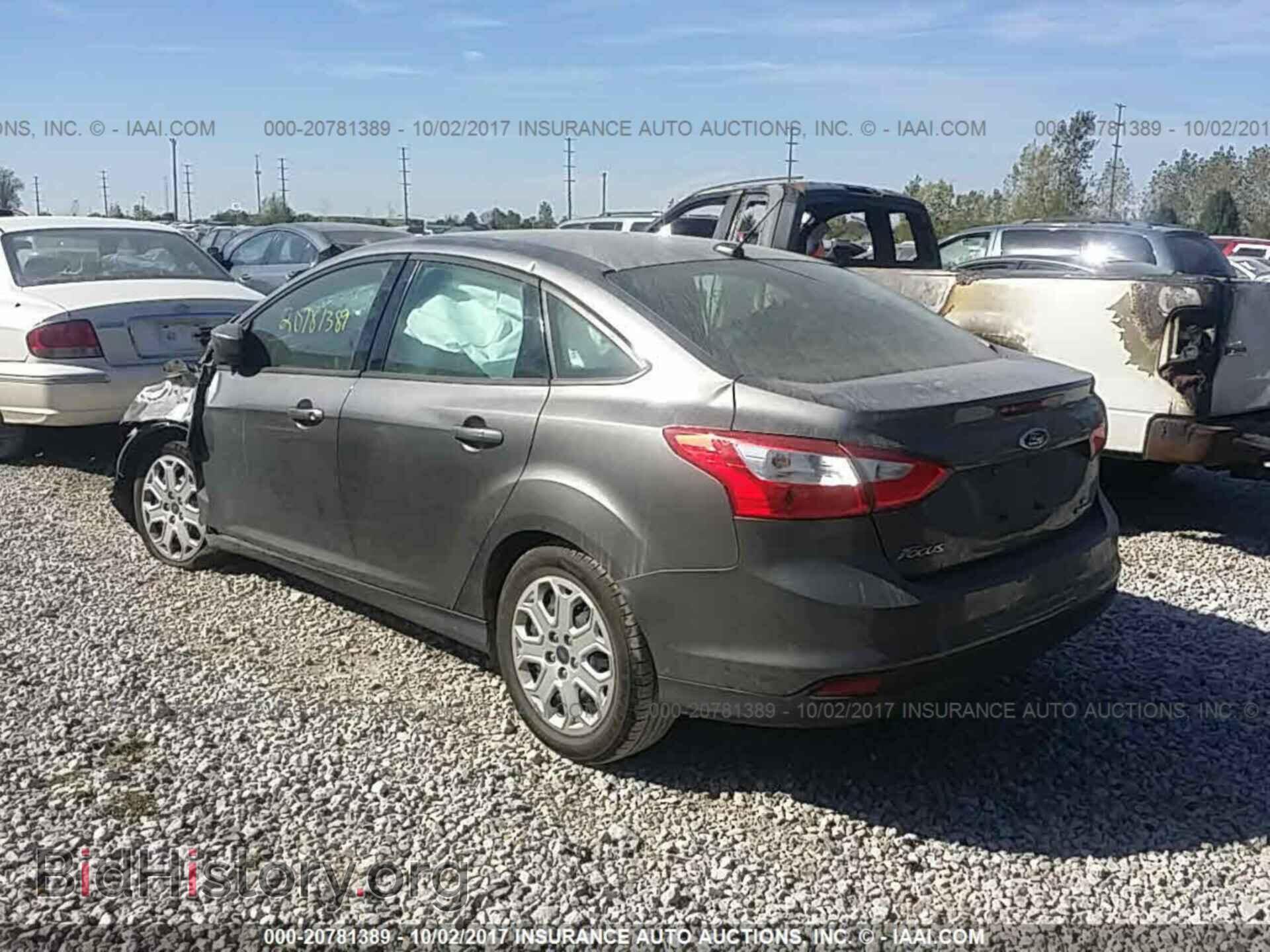 2012 Ford Focus - VIN: 1FAHP3F29CL375211 - Photo 3