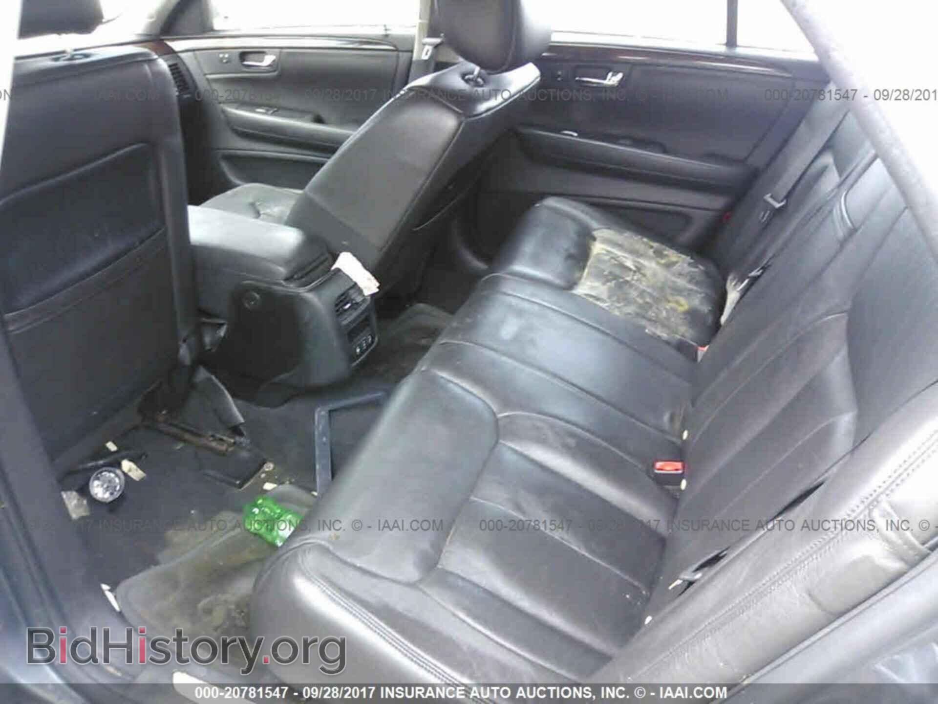 2011 Cadillac Dts - VIN: 1G6KH5E60BU105485 - Фото 8