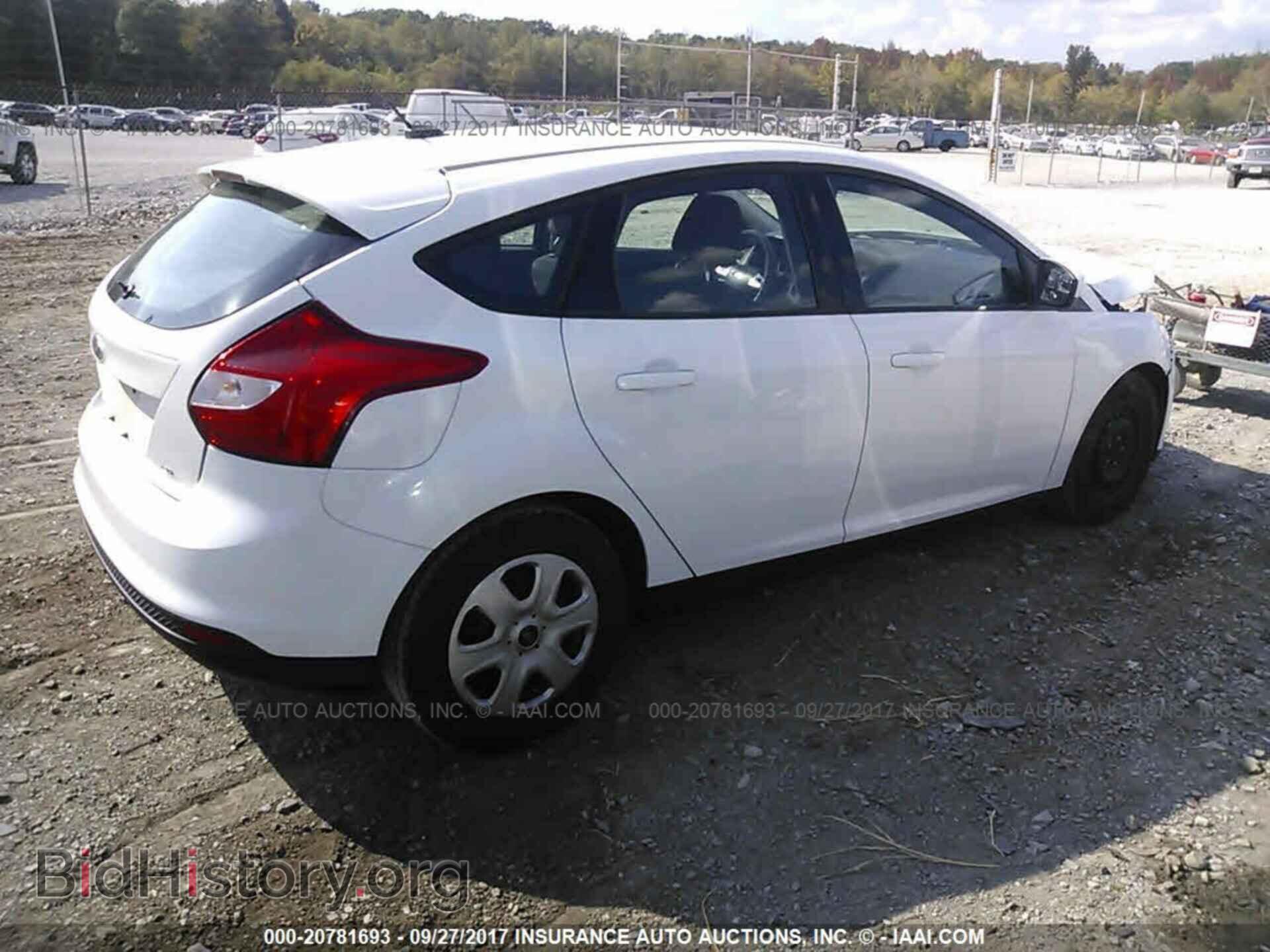 2012 Ford Focus - VIN: 1FAHP3K2XCL177601 - Photo 4