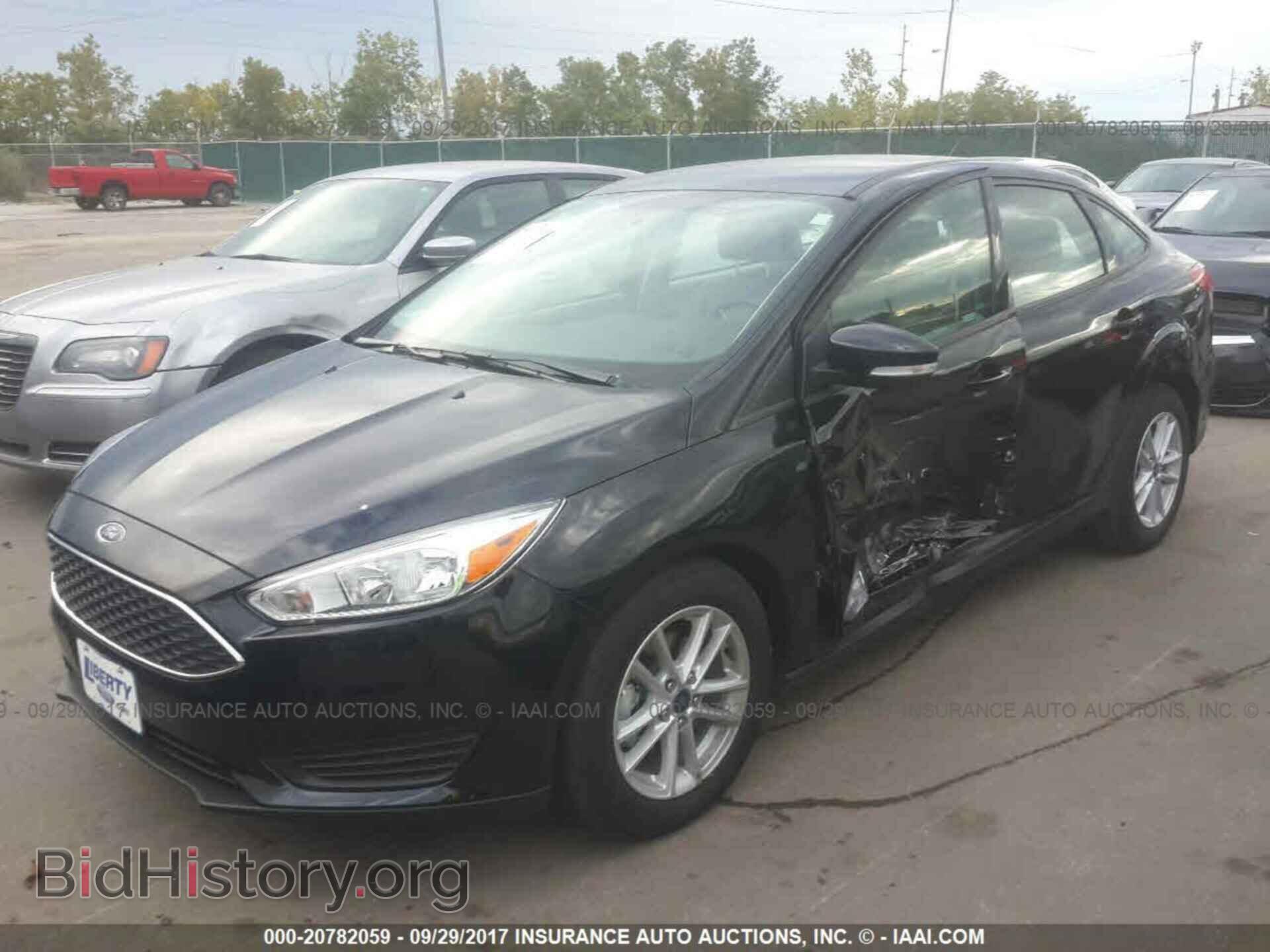 2017 Ford Focus - VIN: 1FADP3F2XHL283224 - Photo 6