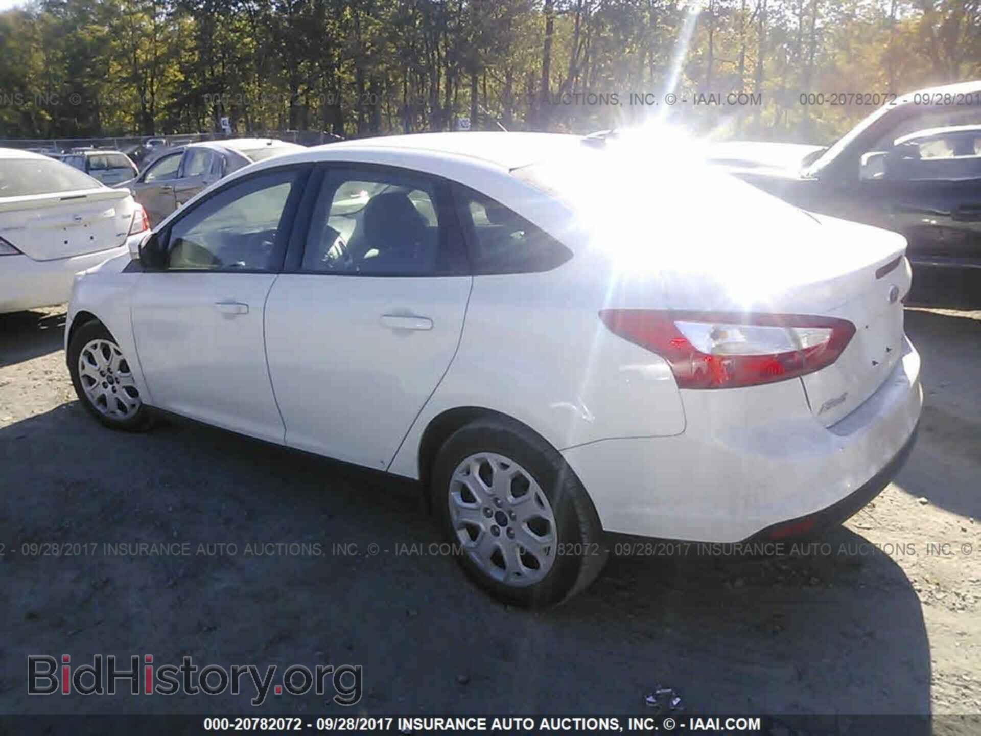2012 Ford Focus - VIN: 1FAHP3F2XCL442527 - Photo 3