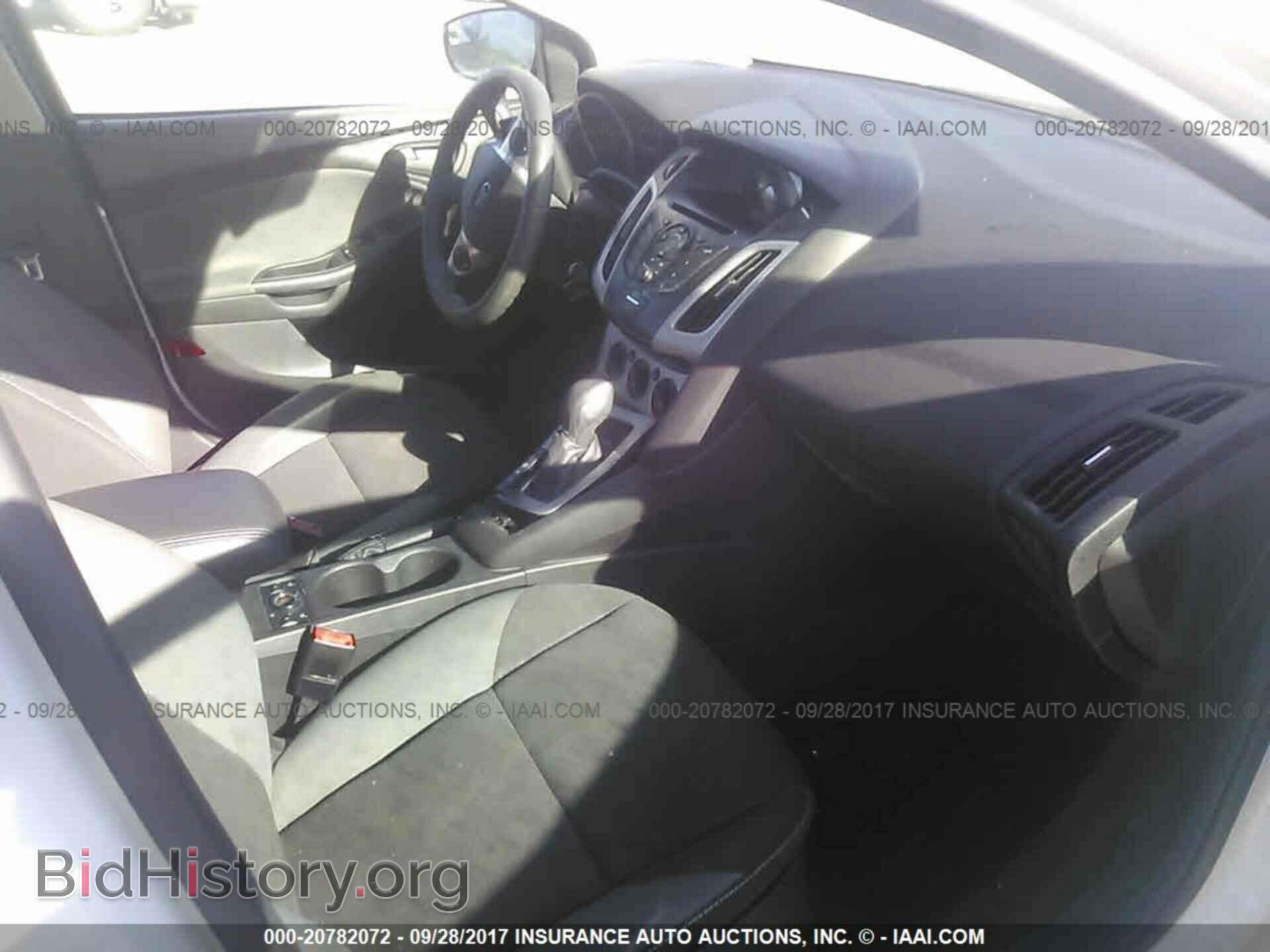 2012 Ford Focus - VIN: 1FAHP3F2XCL442527 - Photo 5