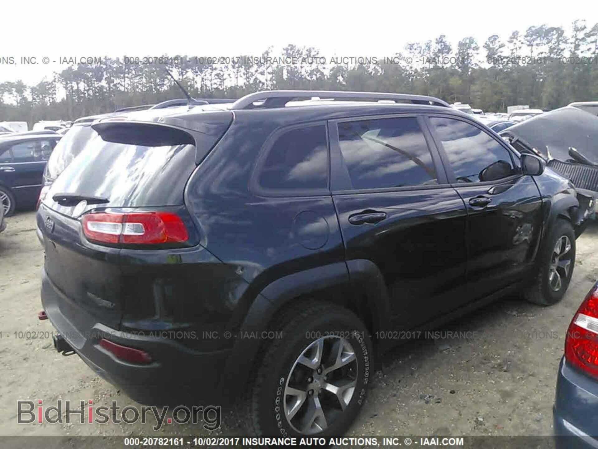 2014 Jeep Cherokee - VIN: 1C4PJMBS9EW216449 - Фото 4