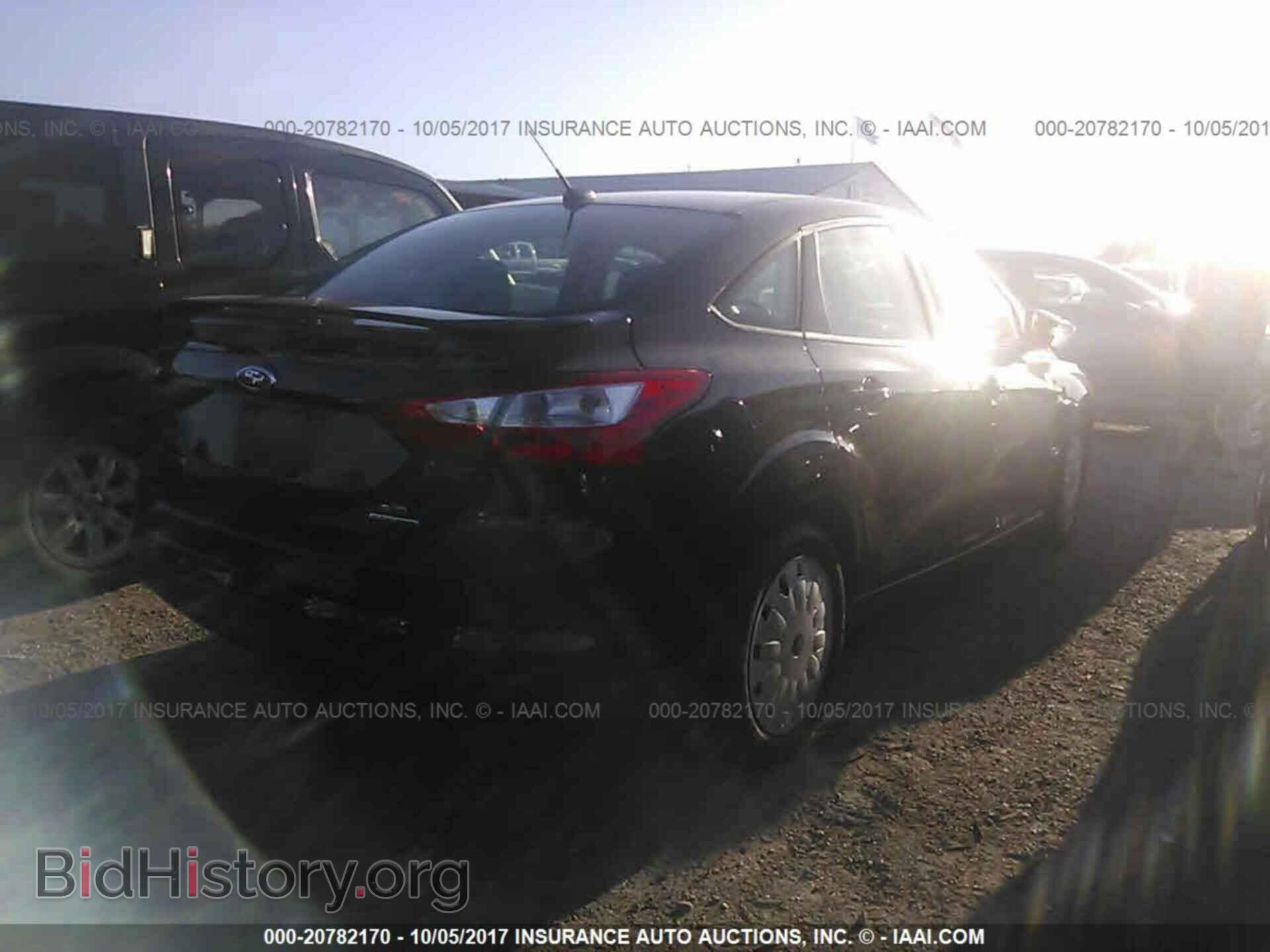 2013 Ford Focus - VIN: 1FADP3F24DL379098 - Фото 4