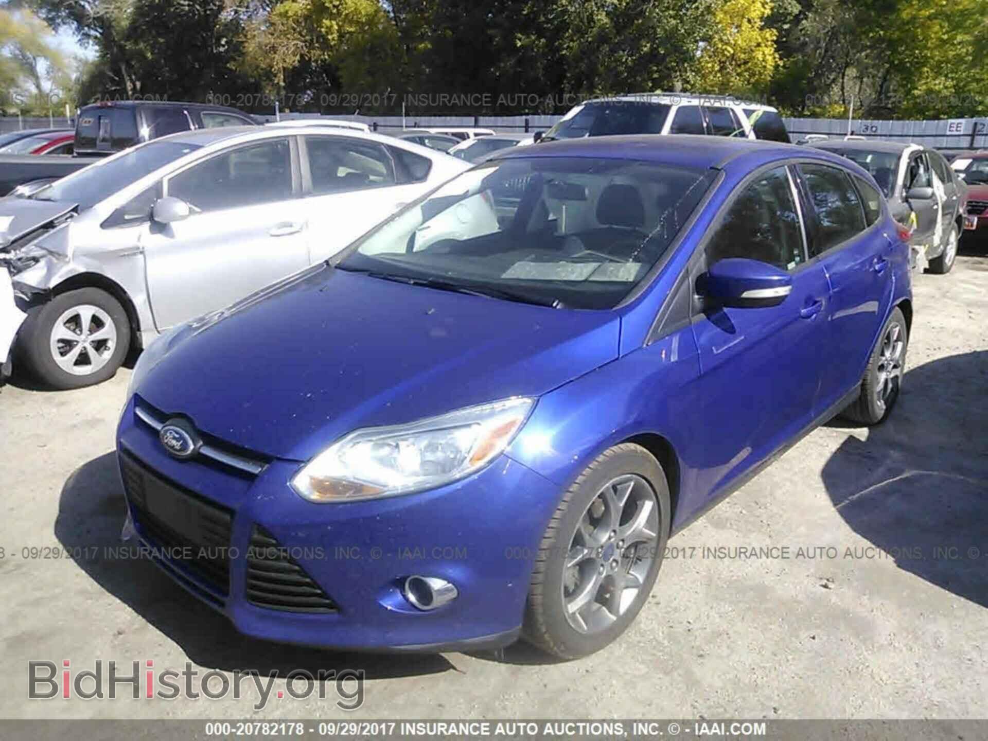 2013 Ford Focus - VIN: 1FADP3K28DL234703 - Фото 2