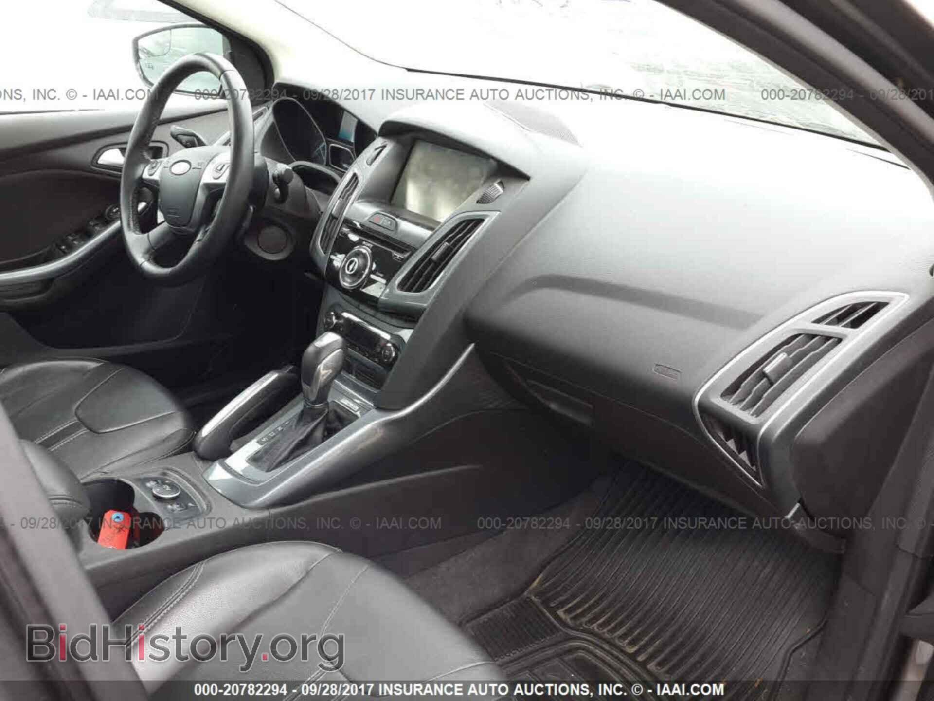 2012 Ford Focus - VIN: 1FAHP3J24CL101728 - Photo 5