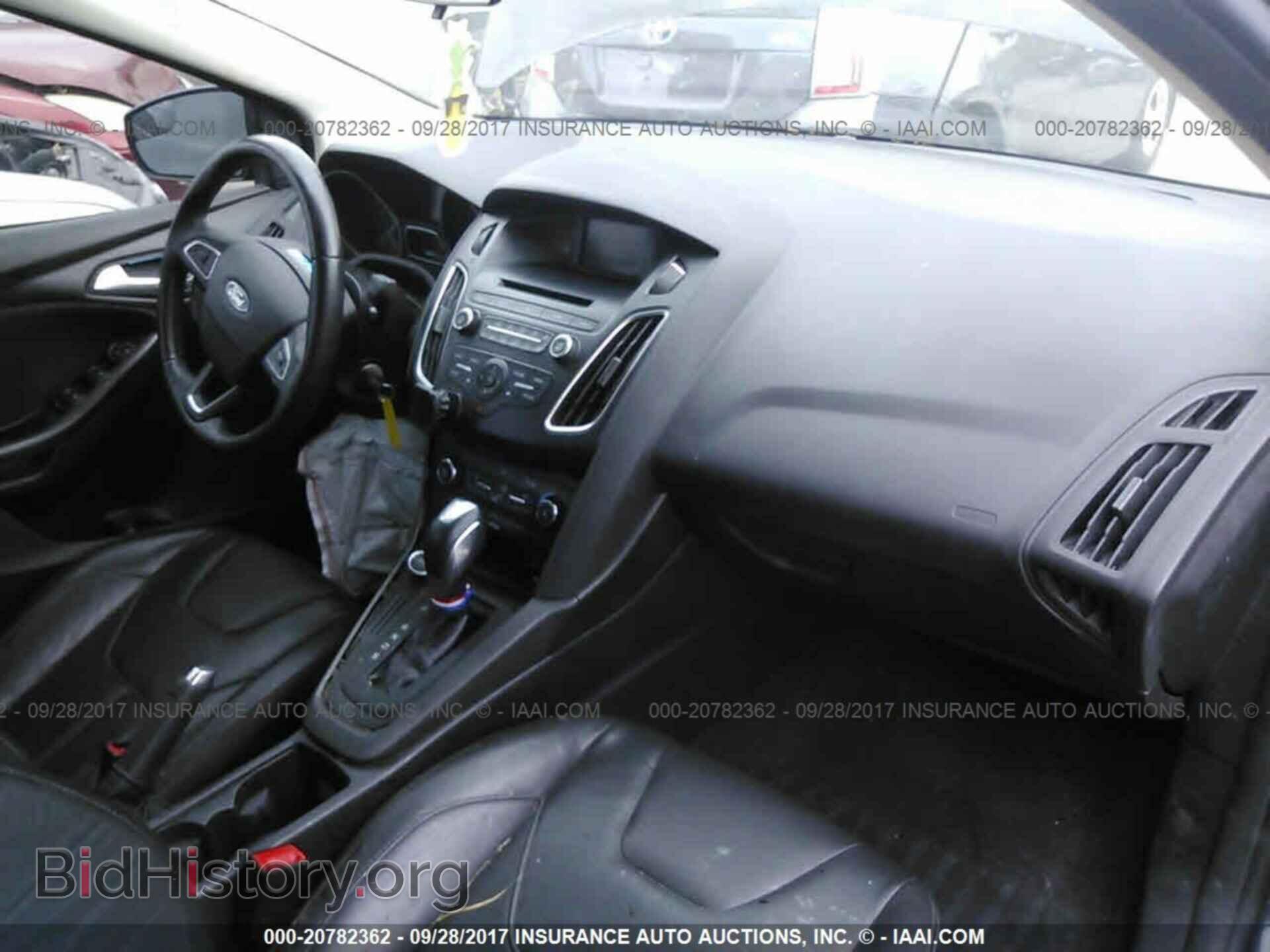 2015 Ford Focus - VIN: 1FADP3F25FL229911 - Photo 5