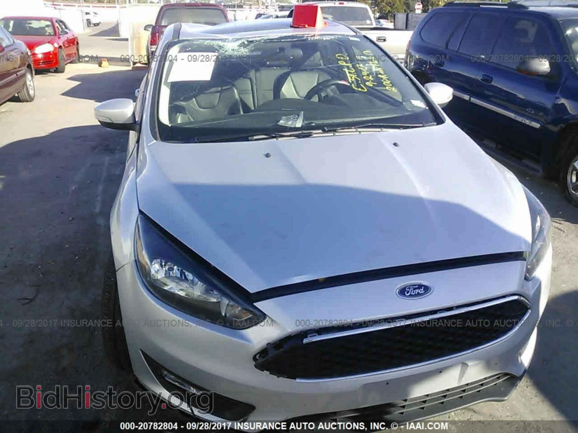 2015 Ford Focus - VIN: 1FADP3F21FL318603 - Photo 6