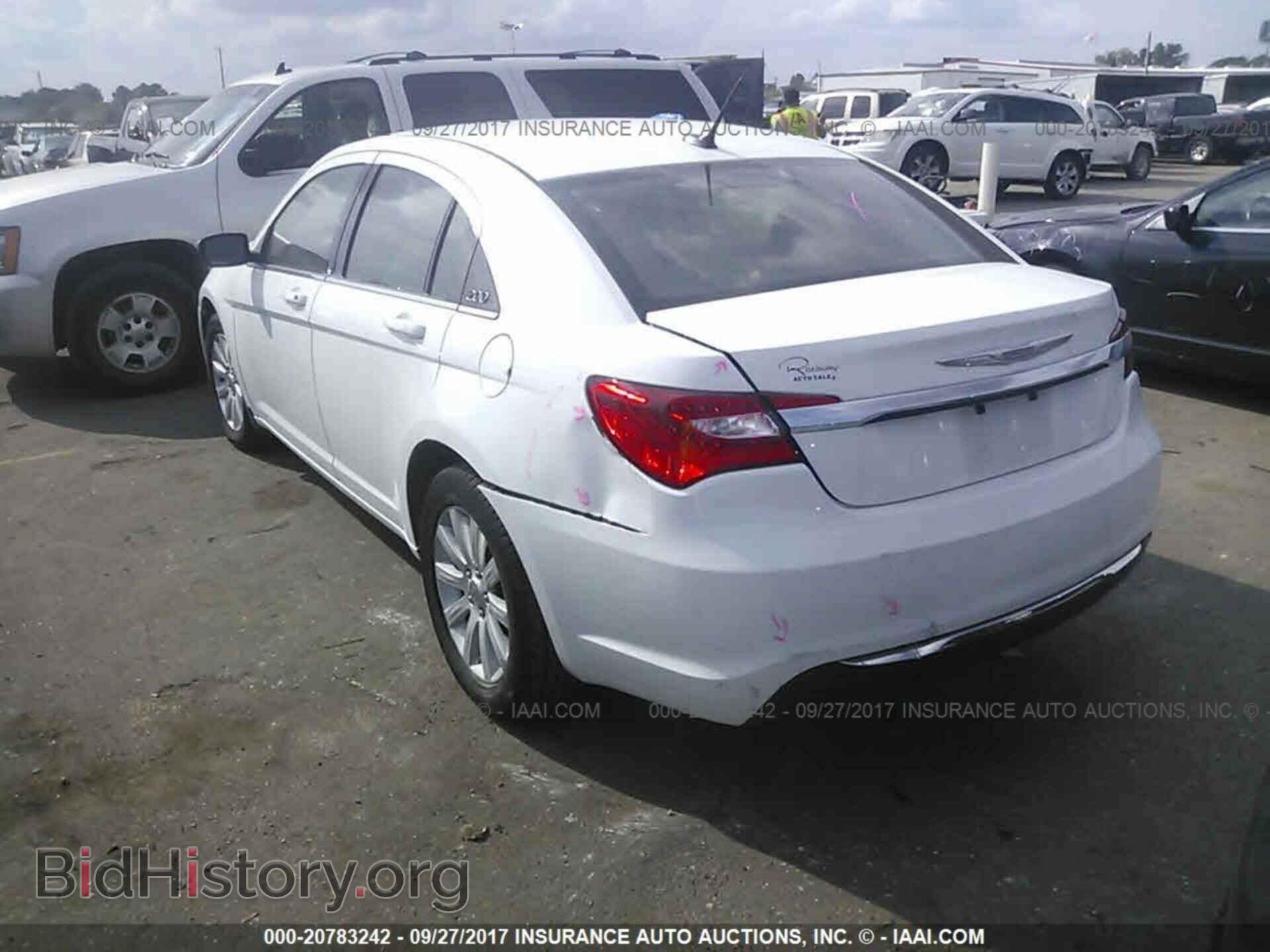 2013 Chrysler 200 - VIN: 1C3CCBBB4DN763053 - Фото 3
